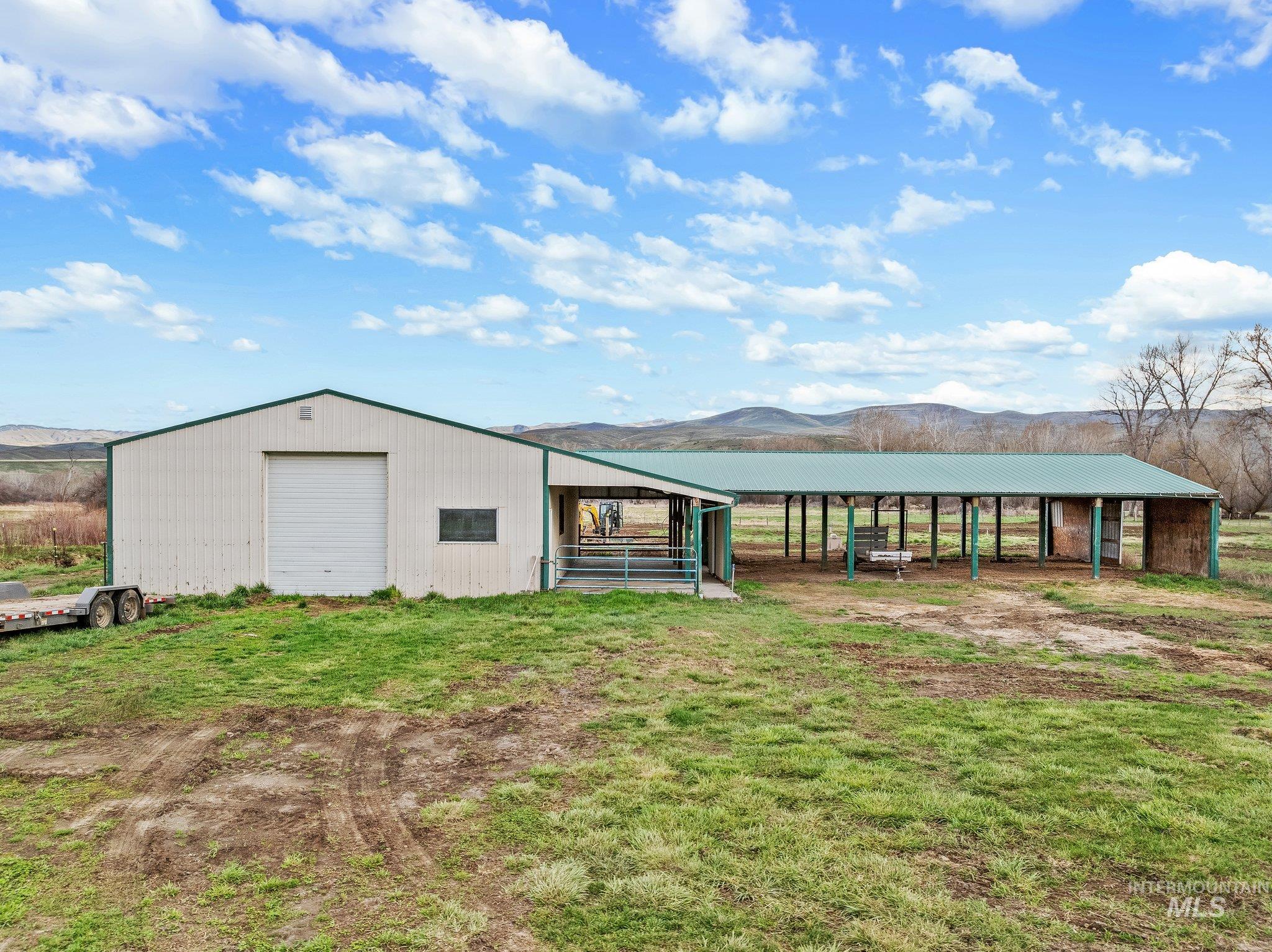 46131 SNAKE RIVER RD, Richland, Oregon 97870-0000, 3 Bedrooms, 4 Bathrooms, Residential For Sale, Price $1,150,000,MLS 98983913