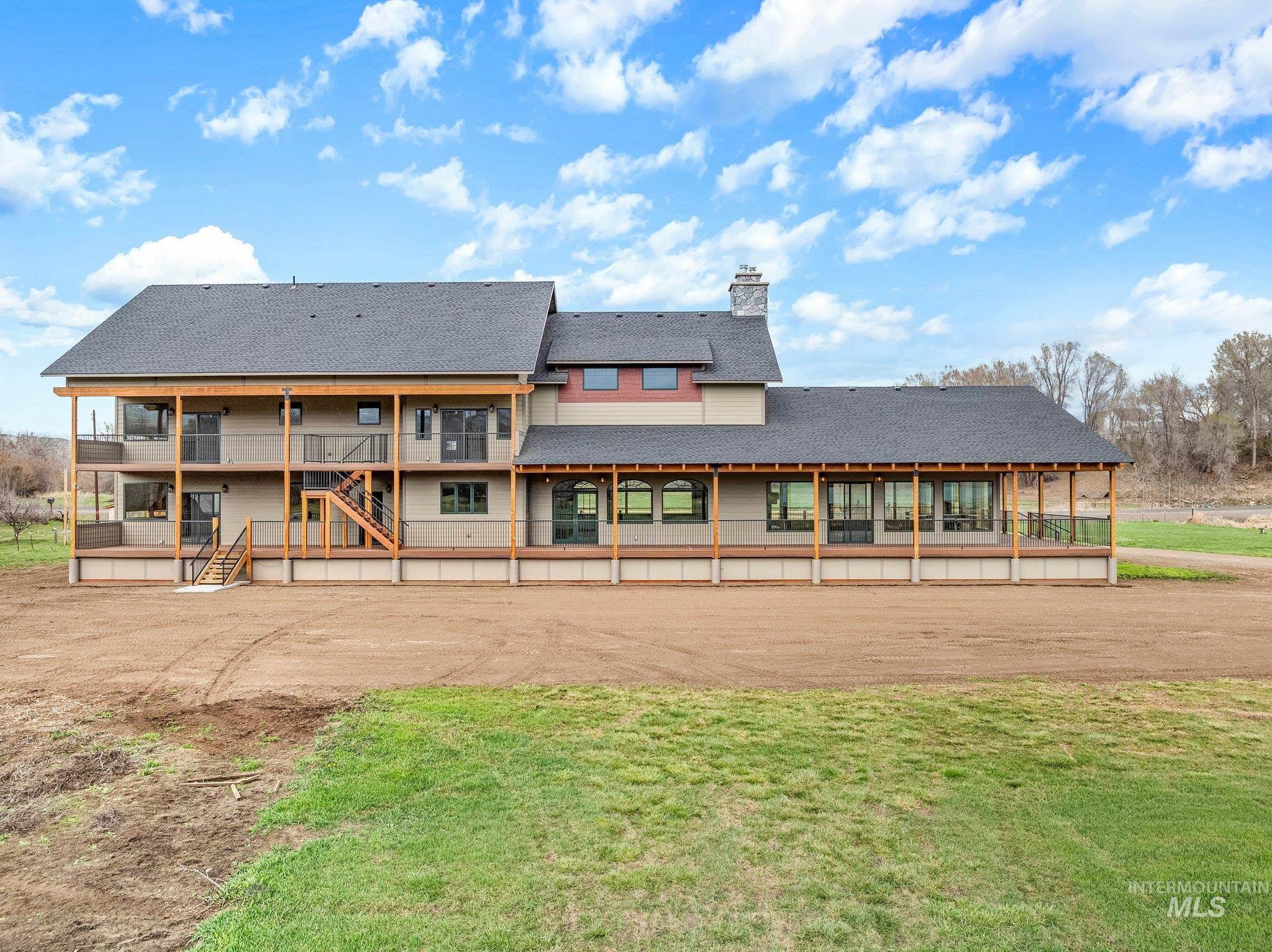 46131 SNAKE RIVER RD, Richland, Oregon 97870-0000, 3 Bedrooms, 4 Bathrooms, Residential For Sale, Price $1,150,000,MLS 98983913