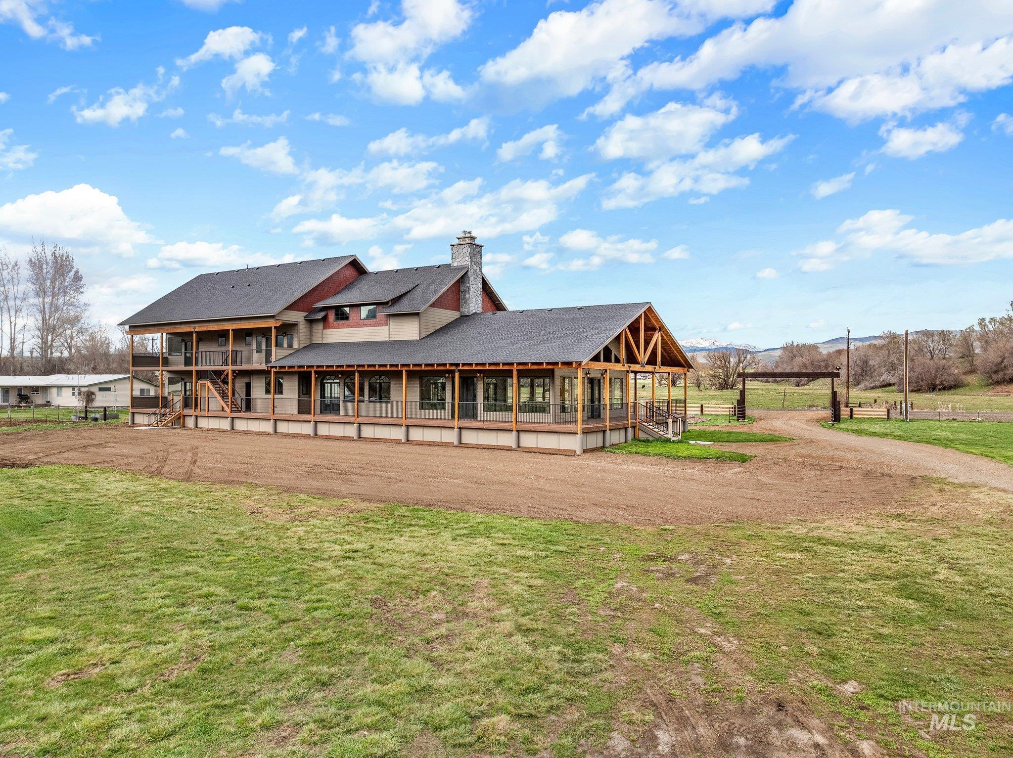 46131 SNAKE RIVER RD, Richland, Oregon 97870-0000, 3 Bedrooms, 4 Bathrooms, Residential For Sale, Price $1,150,000,MLS 98983913