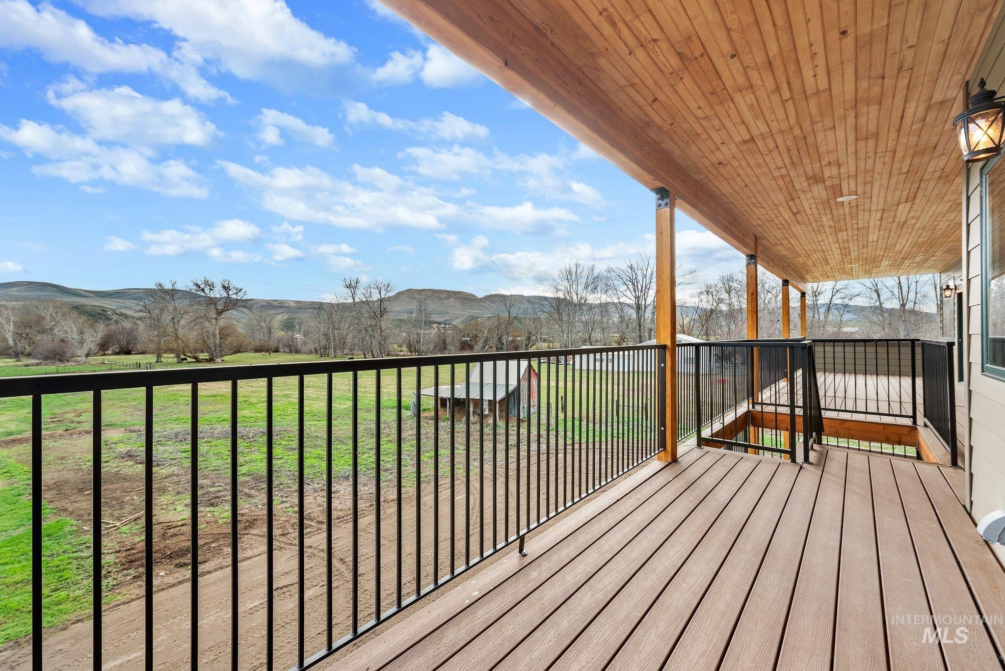 46131 SNAKE RIVER RD, Richland, Oregon 97870-0000, 3 Bedrooms, 4 Bathrooms, Residential For Sale, Price $1,150,000,MLS 98983913