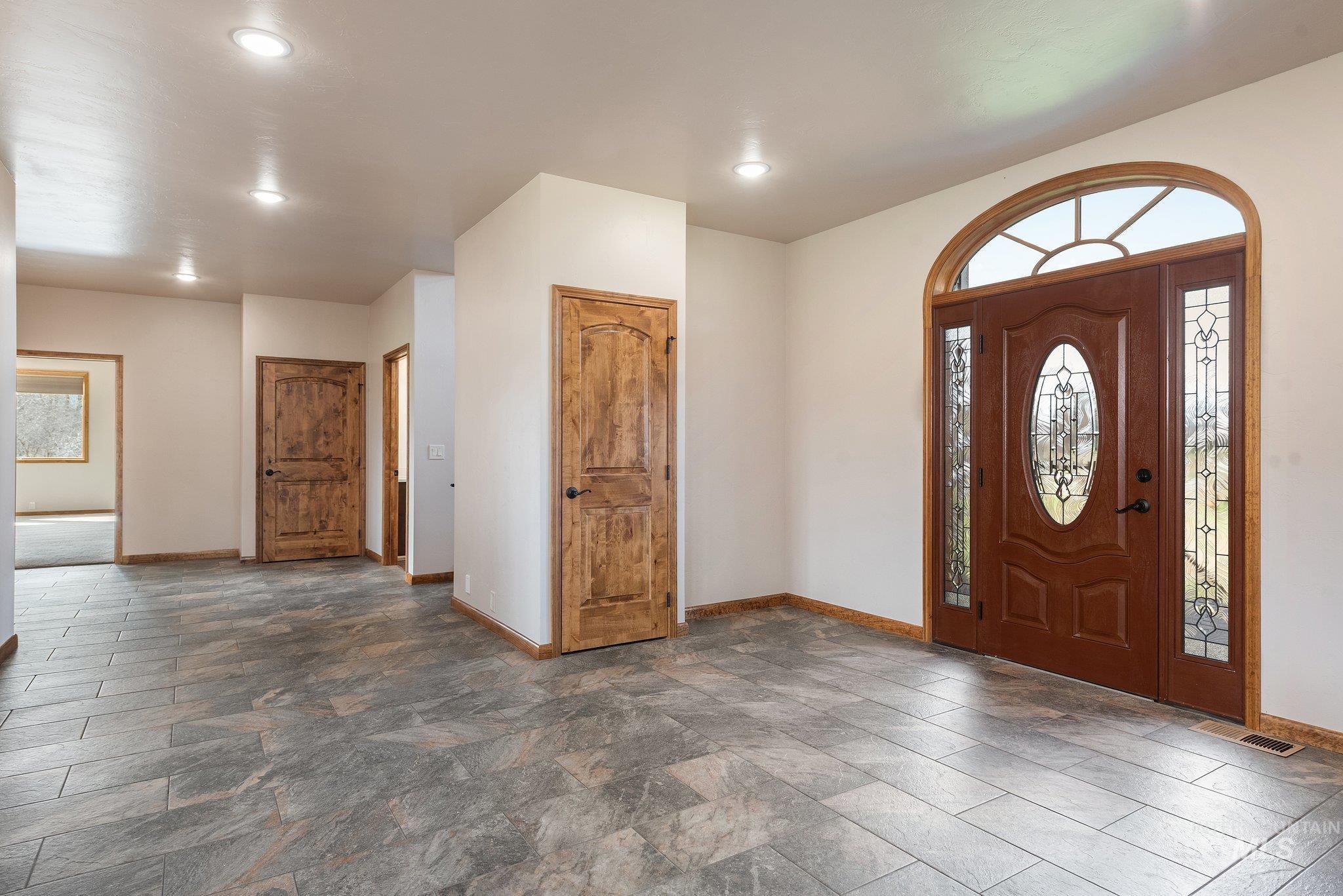 46131 SNAKE RIVER RD, Richland, Oregon 97870-0000, 3 Bedrooms, 4 Bathrooms, Residential For Sale, Price $1,150,000,MLS 98983913