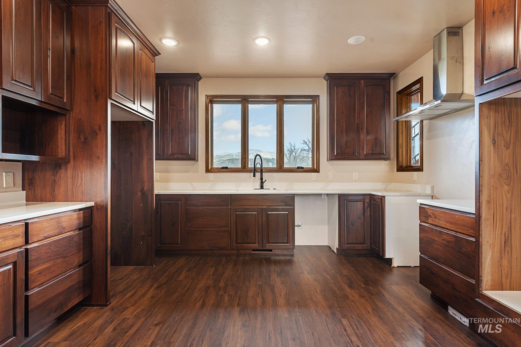 46131 SNAKE RIVER RD, Richland, Oregon 97870-0000, 3 Bedrooms, 4 Bathrooms, Residential For Sale, Price $1,150,000,MLS 98983913