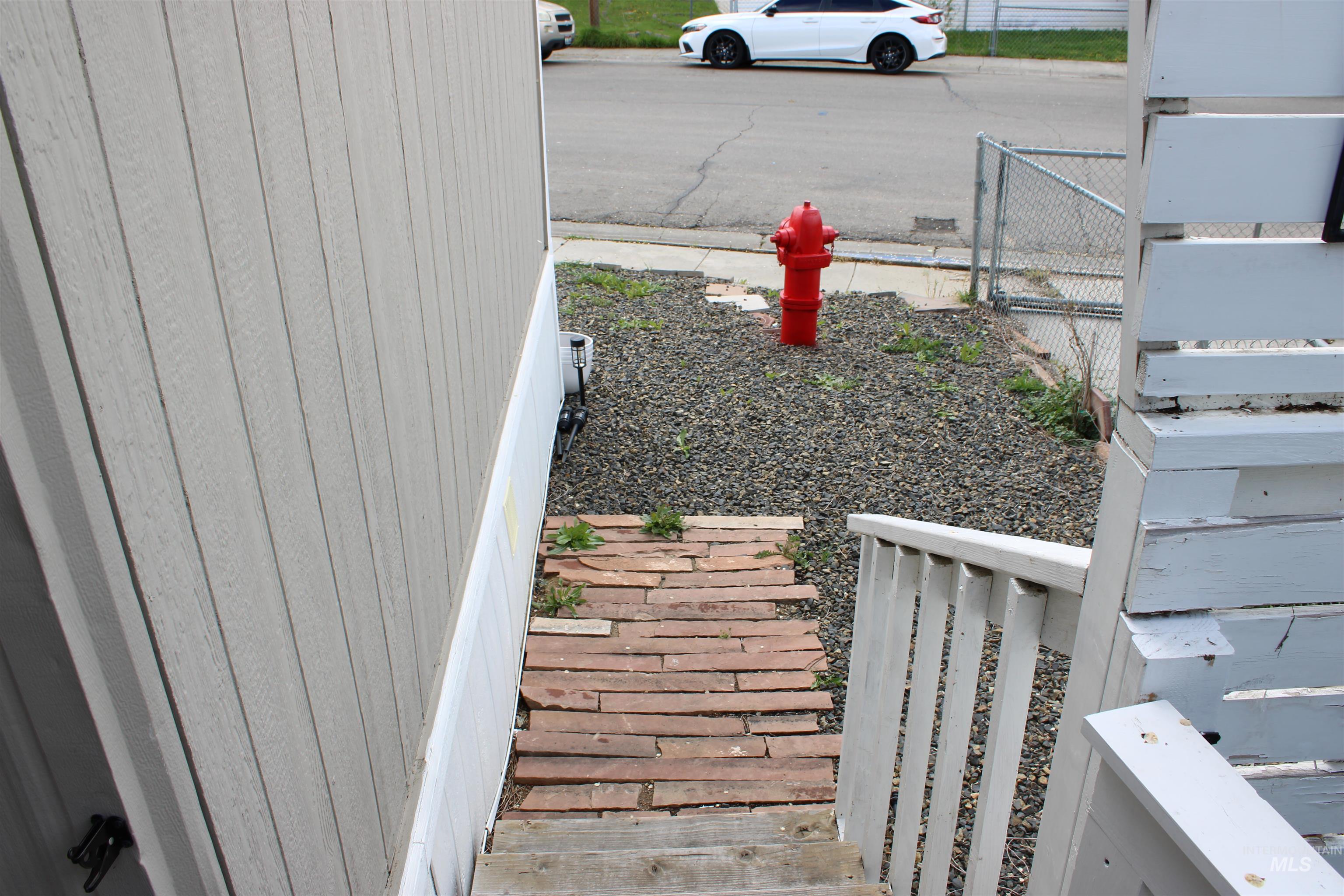 649 SIVER CITY DR, Boise, Idaho 83713, 3 Bedrooms, 2 Bathrooms, Residential For Sale, Price $145,000,MLS 98983914