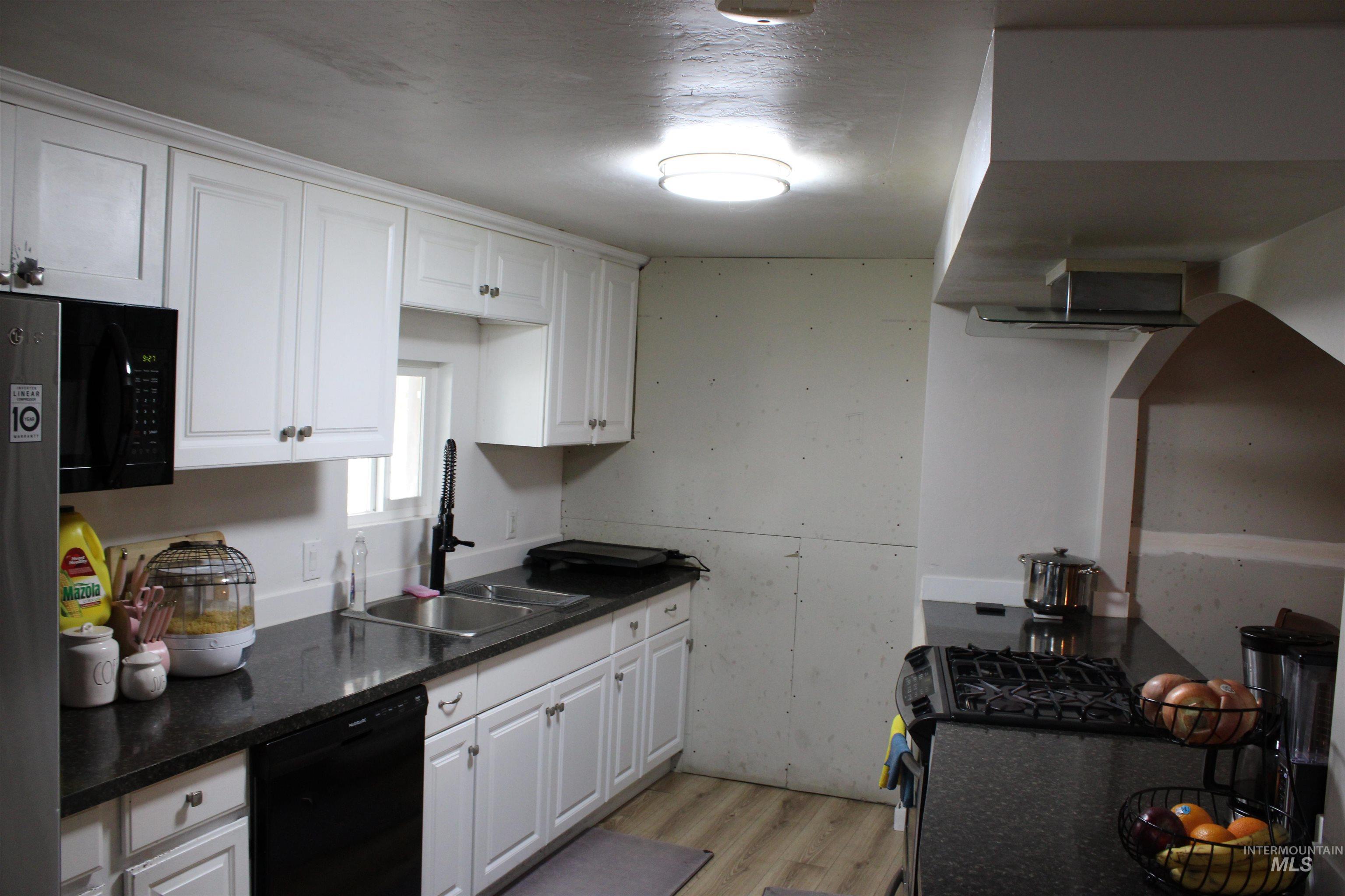 649 SIVER CITY DR, Boise, Idaho 83713, 3 Bedrooms, 2 Bathrooms, Residential For Sale, Price $145,000,MLS 98983914