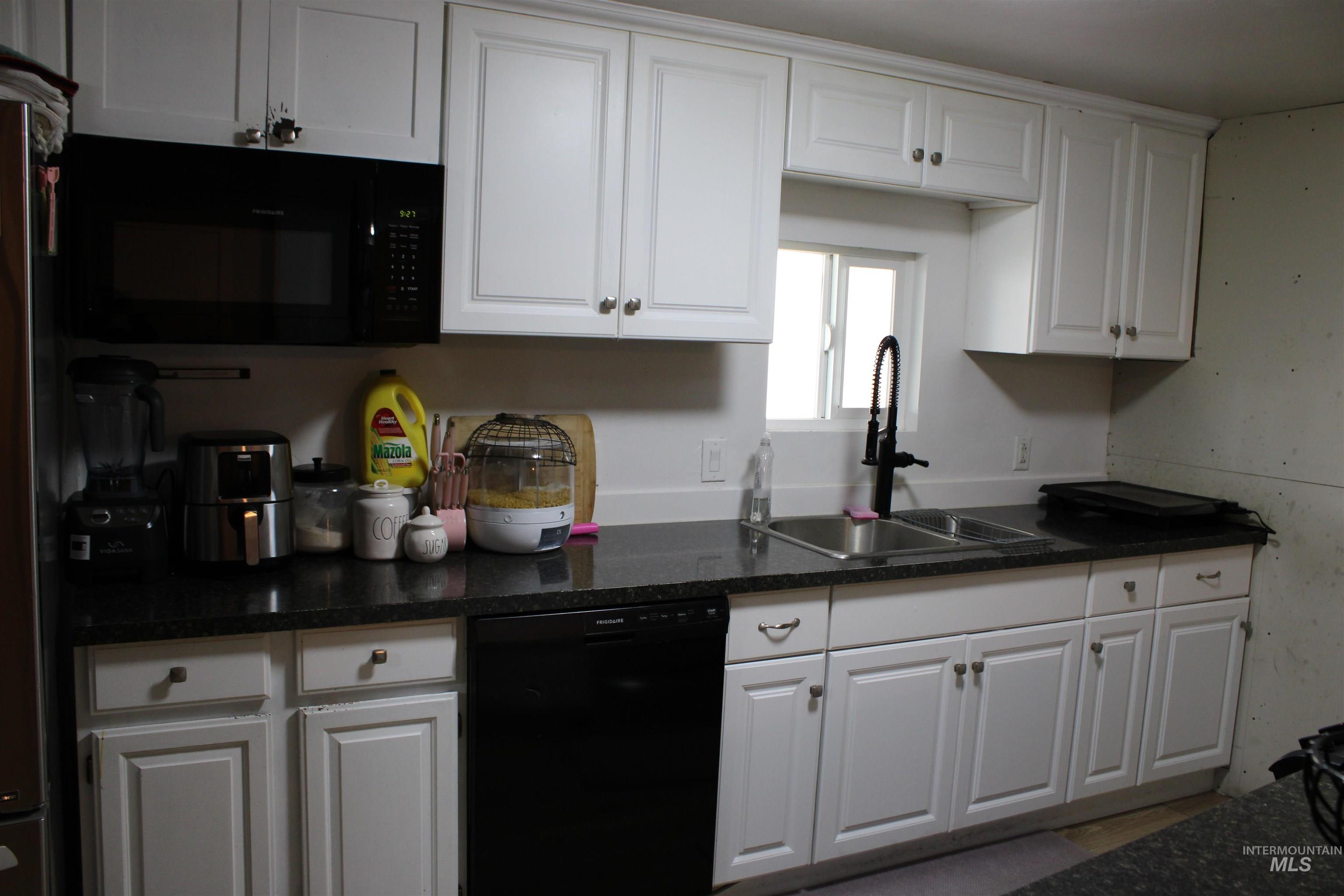 649 SIVER CITY DR, Boise, Idaho 83713, 3 Bedrooms, 2 Bathrooms, Residential For Sale, Price $145,000,MLS 98983914