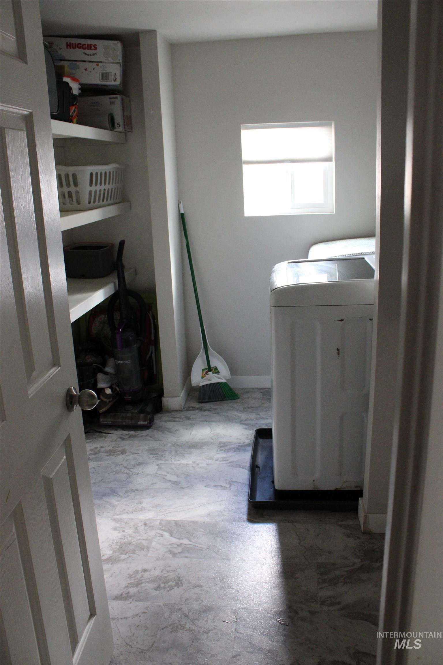 649 SIVER CITY DR, Boise, Idaho 83713, 3 Bedrooms, 2 Bathrooms, Residential For Sale, Price $145,000,MLS 98983914