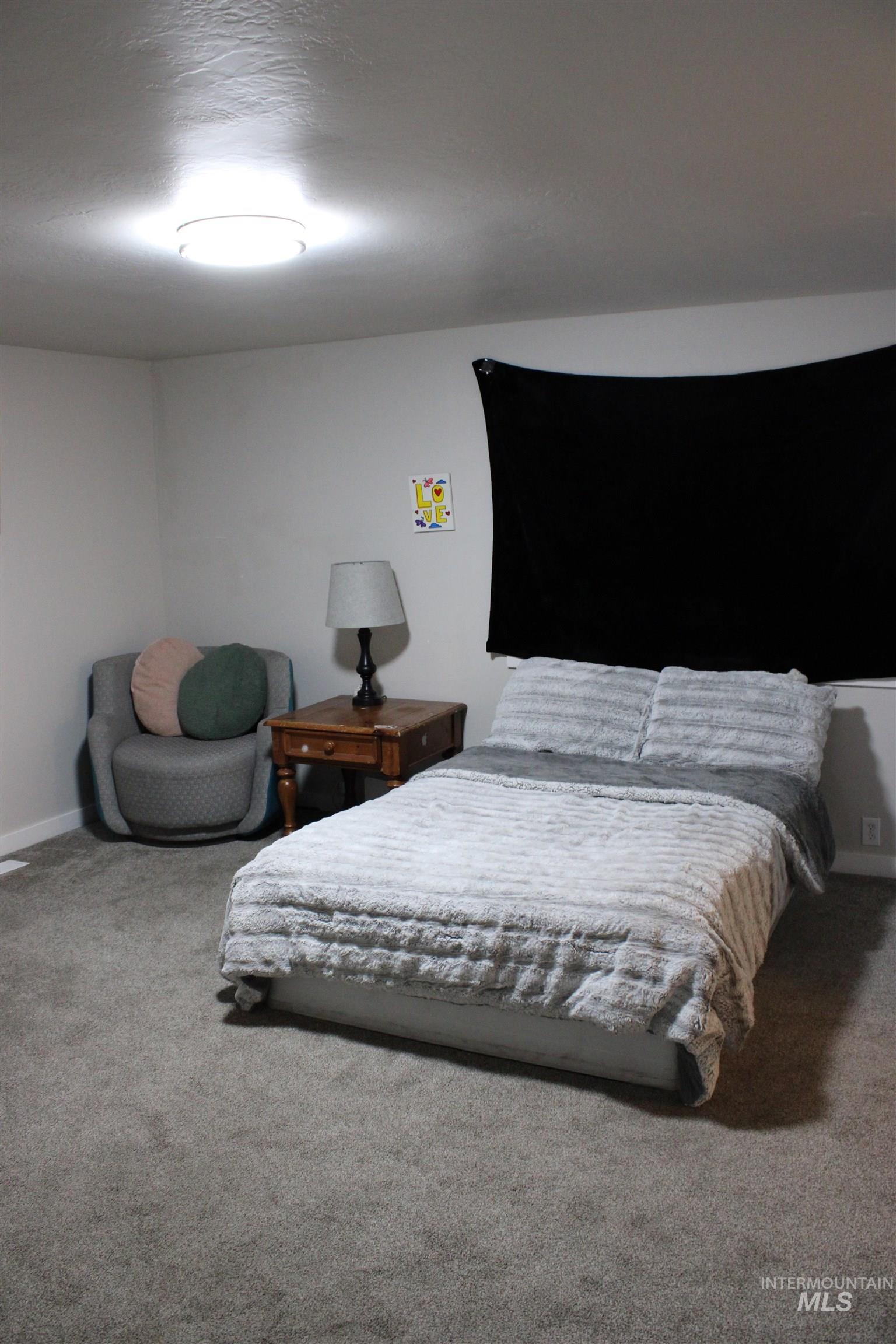 649 SIVER CITY DR, Boise, Idaho 83713, 3 Bedrooms, 2 Bathrooms, Residential For Sale, Price $145,000,MLS 98983914