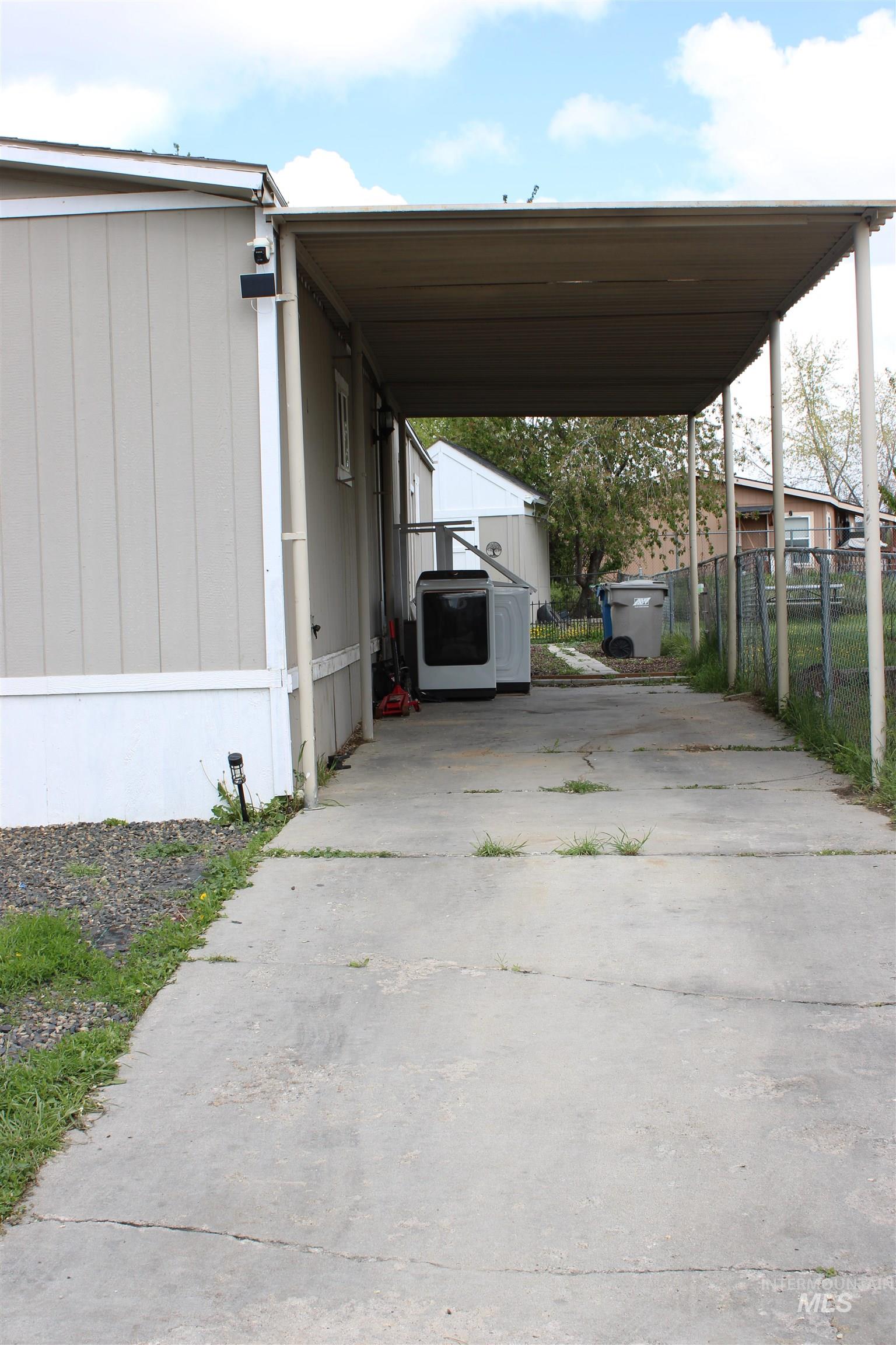 649 SIVER CITY DR, Boise, Idaho 83713, 3 Bedrooms, 2 Bathrooms, Residential For Sale, Price $145,000,MLS 98983914