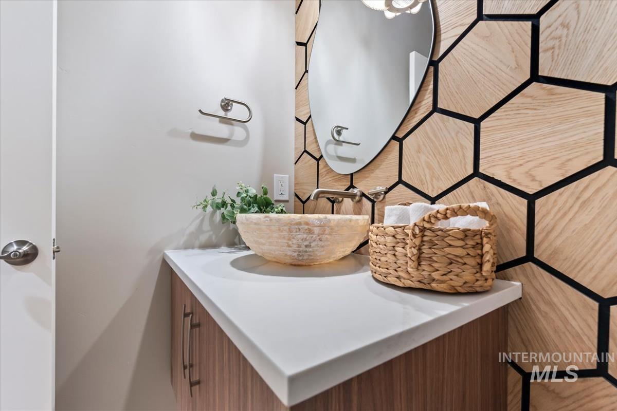 4719 N Supai Pl, Meridian, Idaho 83646, 3 Bedrooms, 3.5 Bathrooms, Residential For Sale, Price $1,124,900, 98983918