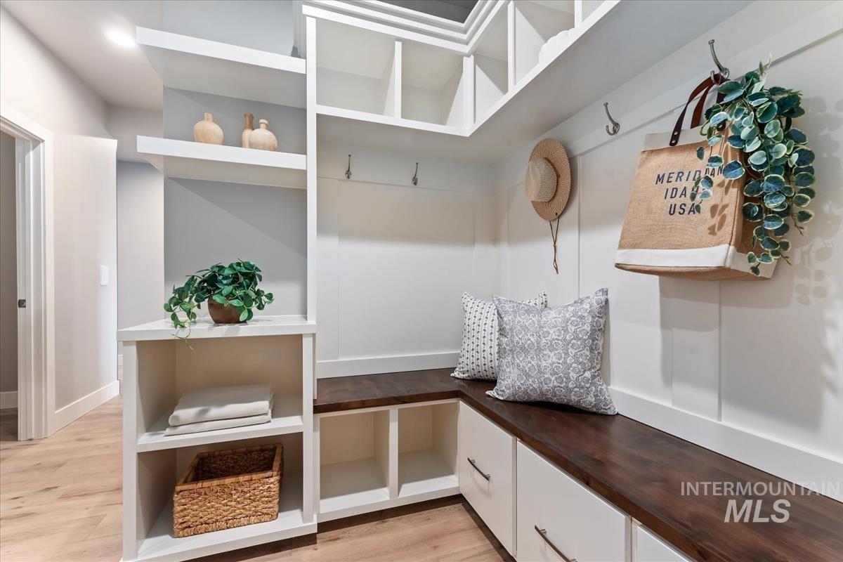 4719 N Supai Pl, Meridian, Idaho 83646, 3 Bedrooms, 3.5 Bathrooms, Residential For Sale, Price $1,124,900, 98983918