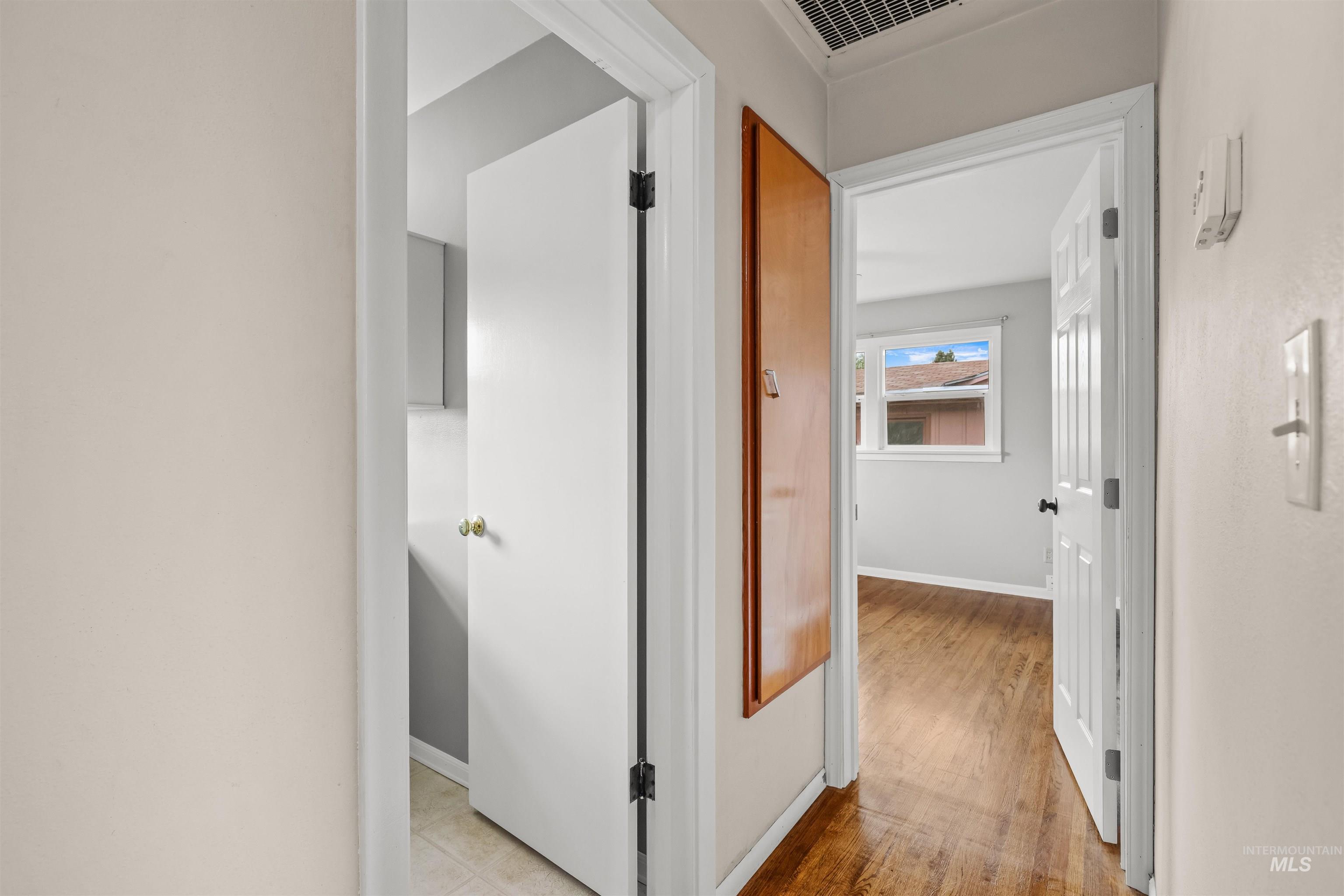 2320 9th Ave, Lewiston, Idaho 83501, 3 Bedrooms, 2 Bathrooms, Residential For Sale, Price $345,000, 98983919