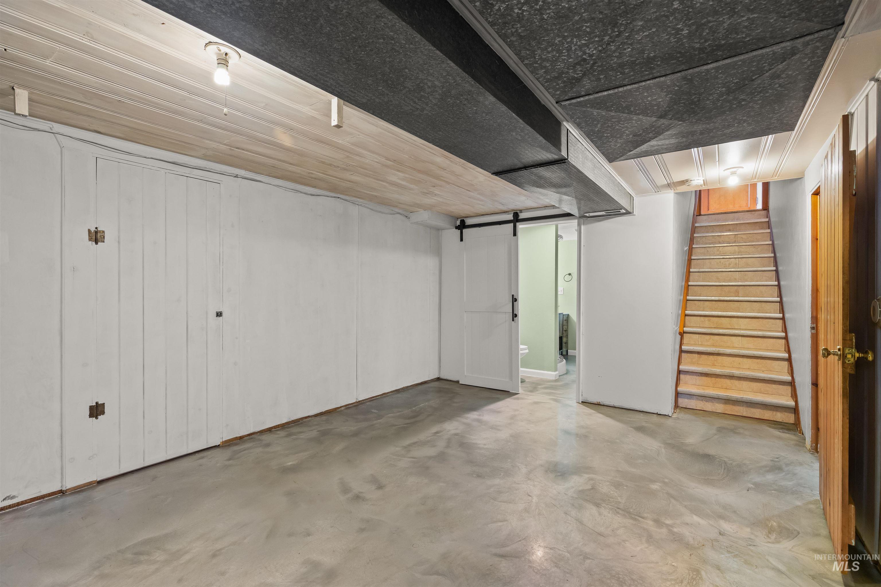 2320 9th Ave, Lewiston, Idaho 83501, 3 Bedrooms, 2 Bathrooms, Residential For Sale, Price $345,000, 98983919