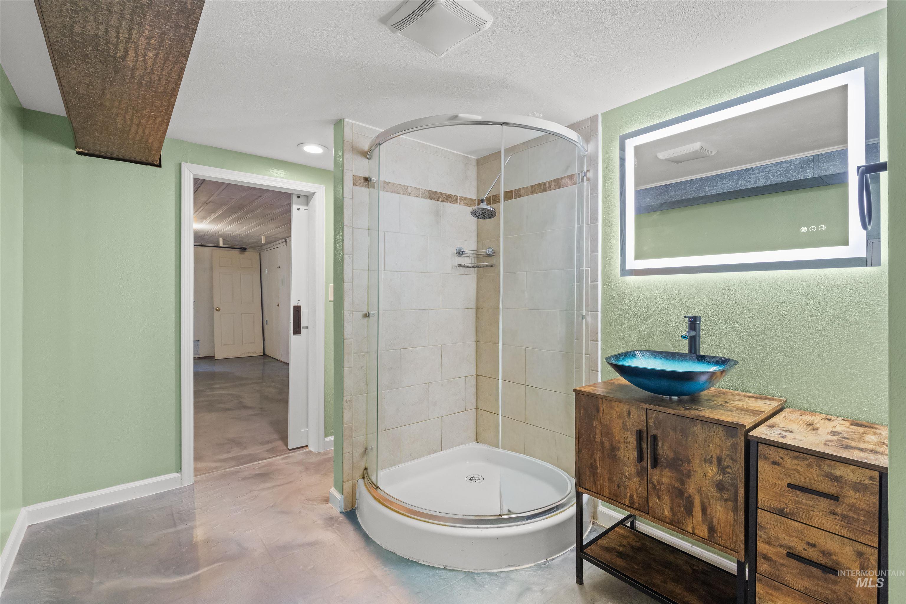 2320 9th Ave, Lewiston, Idaho 83501, 3 Bedrooms, 2 Bathrooms, Residential For Sale, Price $345,000, 98983919