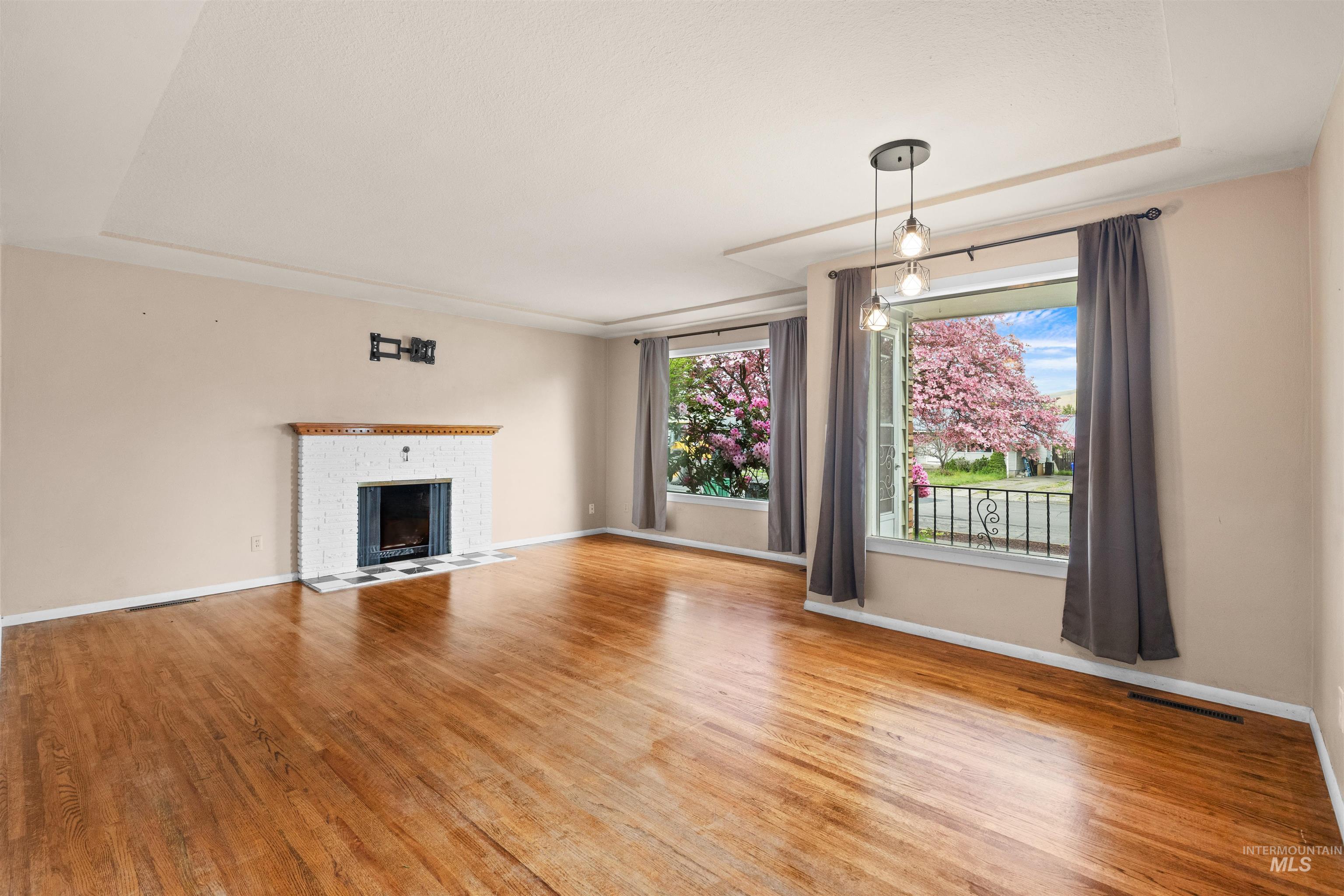 2320 9th Ave, Lewiston, Idaho 83501, 3 Bedrooms, 2 Bathrooms, Residential For Sale, Price $345,000, 98983919