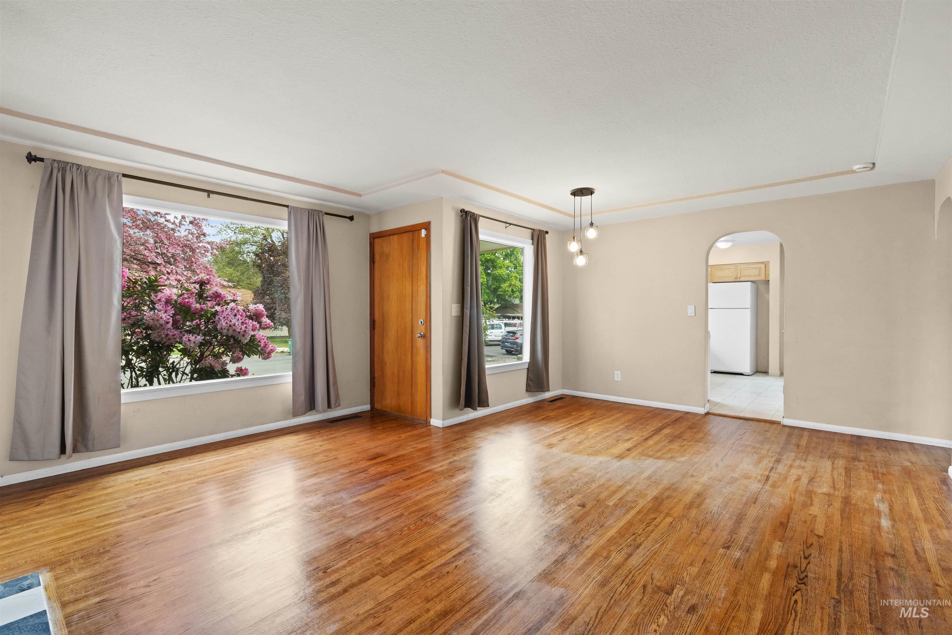 2320 9th Ave, Lewiston, Idaho 83501, 3 Bedrooms, 2 Bathrooms, Residential For Sale, Price $345,000, 98983919