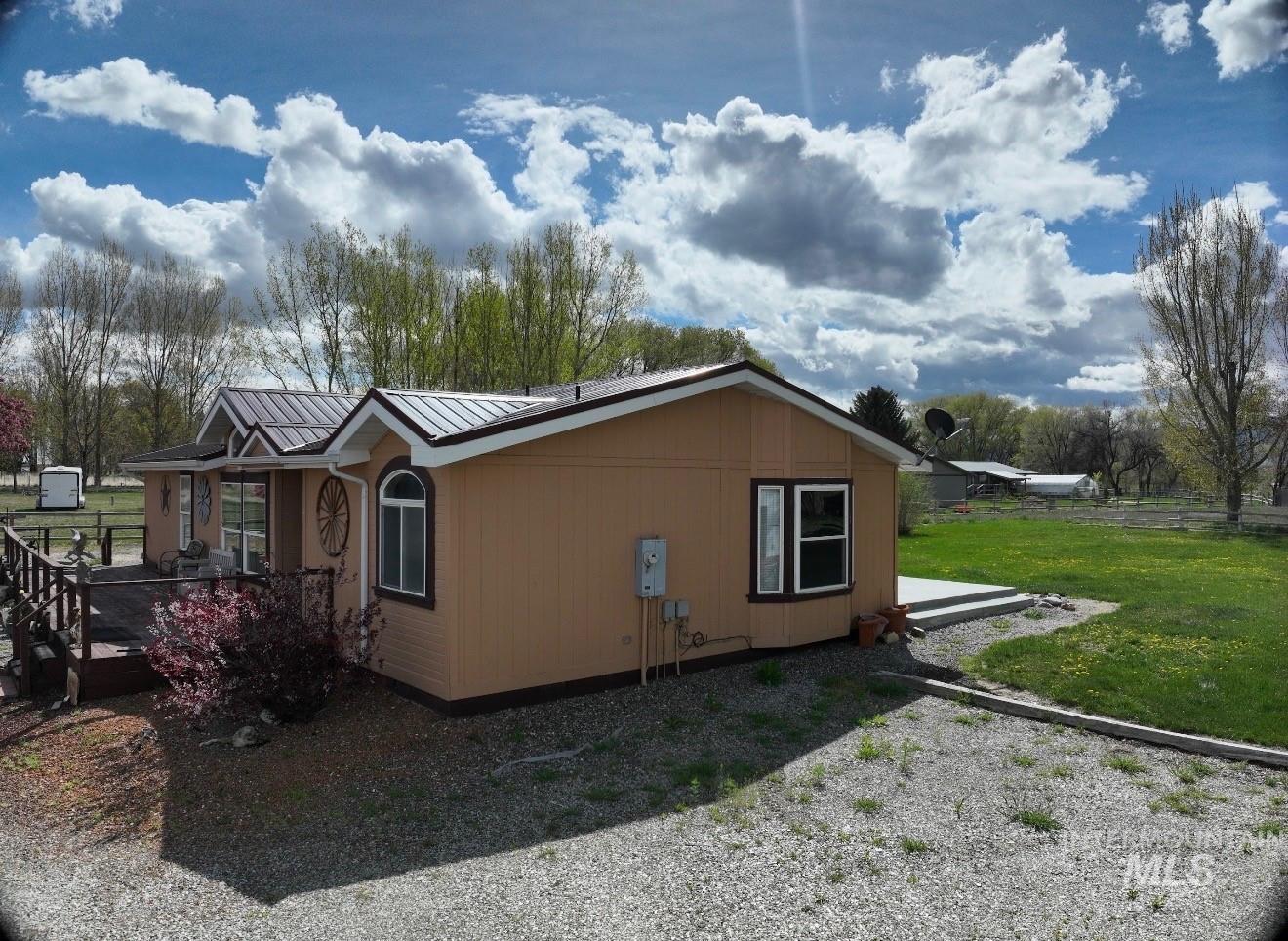 131-A Hilltop Court, Burley, Idaho 83318-0000, 3 Bedrooms, 2 Bathrooms, Residential For Sale, Price $430,000,MLS 98983920