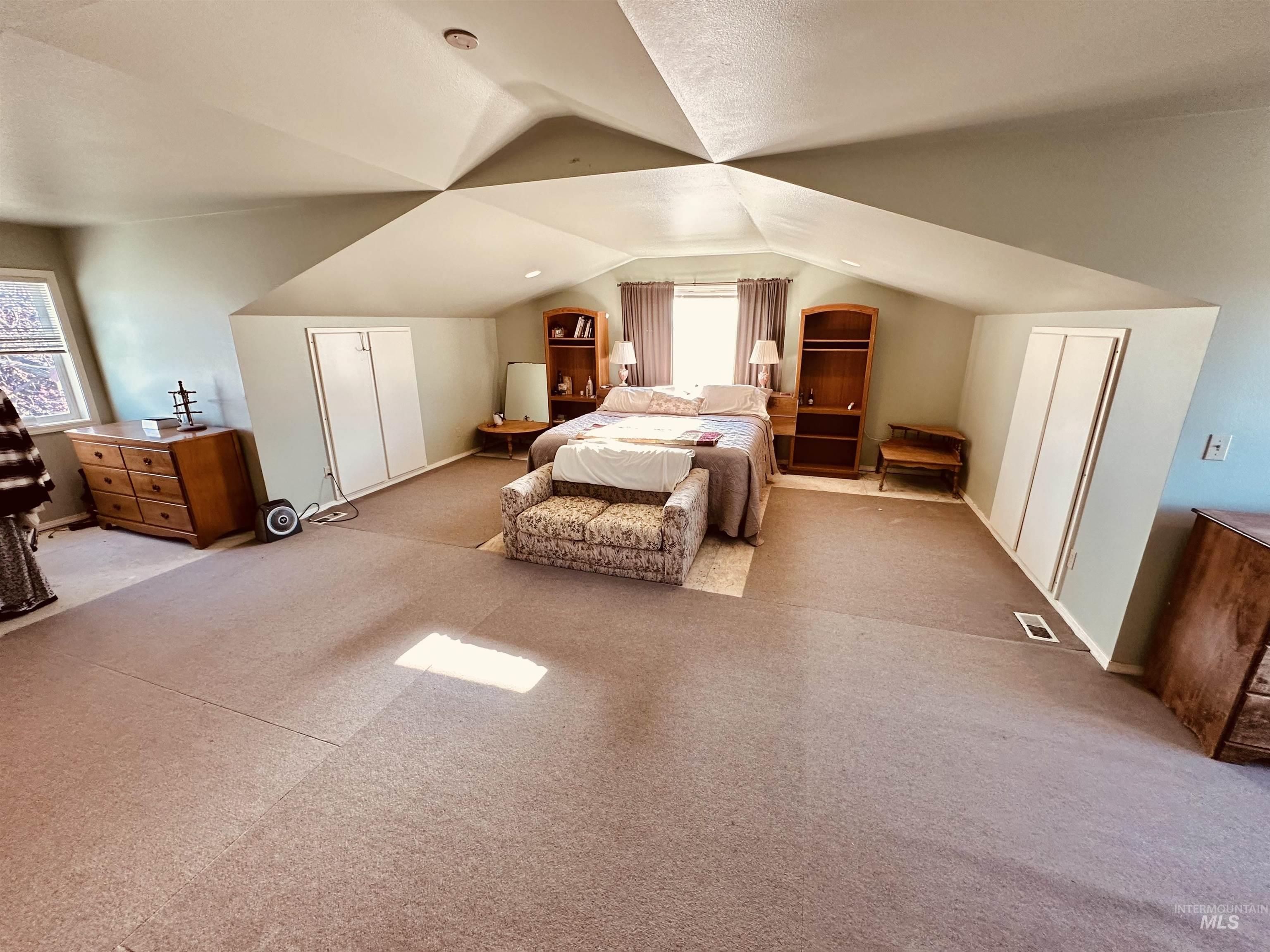 1049 Grand Ave, Nyssa, Oregon 97913, 5 Bedrooms, 3 Bathrooms, Residential For Sale, Price $995,000, 98983921