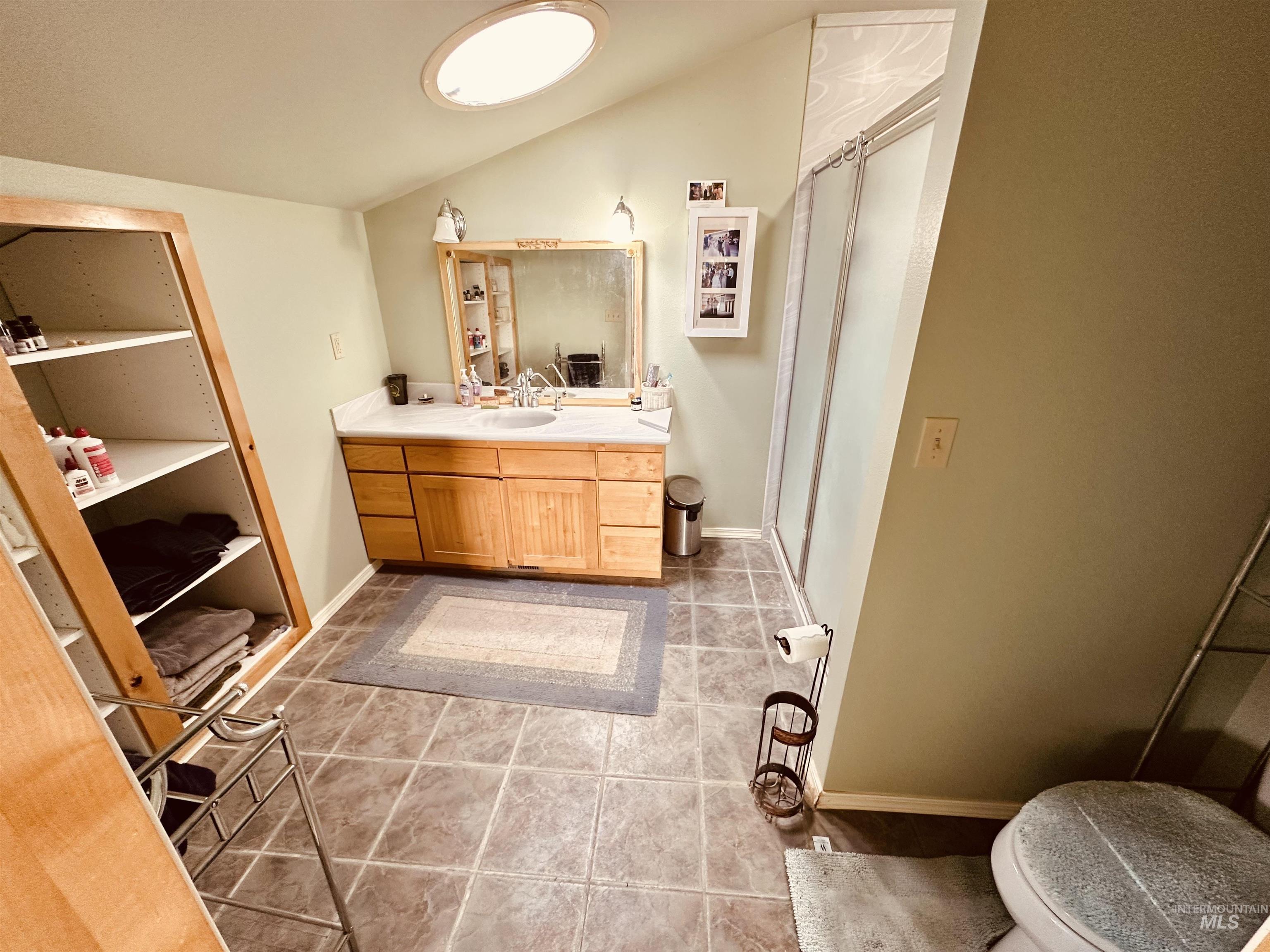 1049 Grand Ave, Nyssa, Oregon 97913, 5 Bedrooms, 3 Bathrooms, Residential For Sale, Price $995,000, 98983921