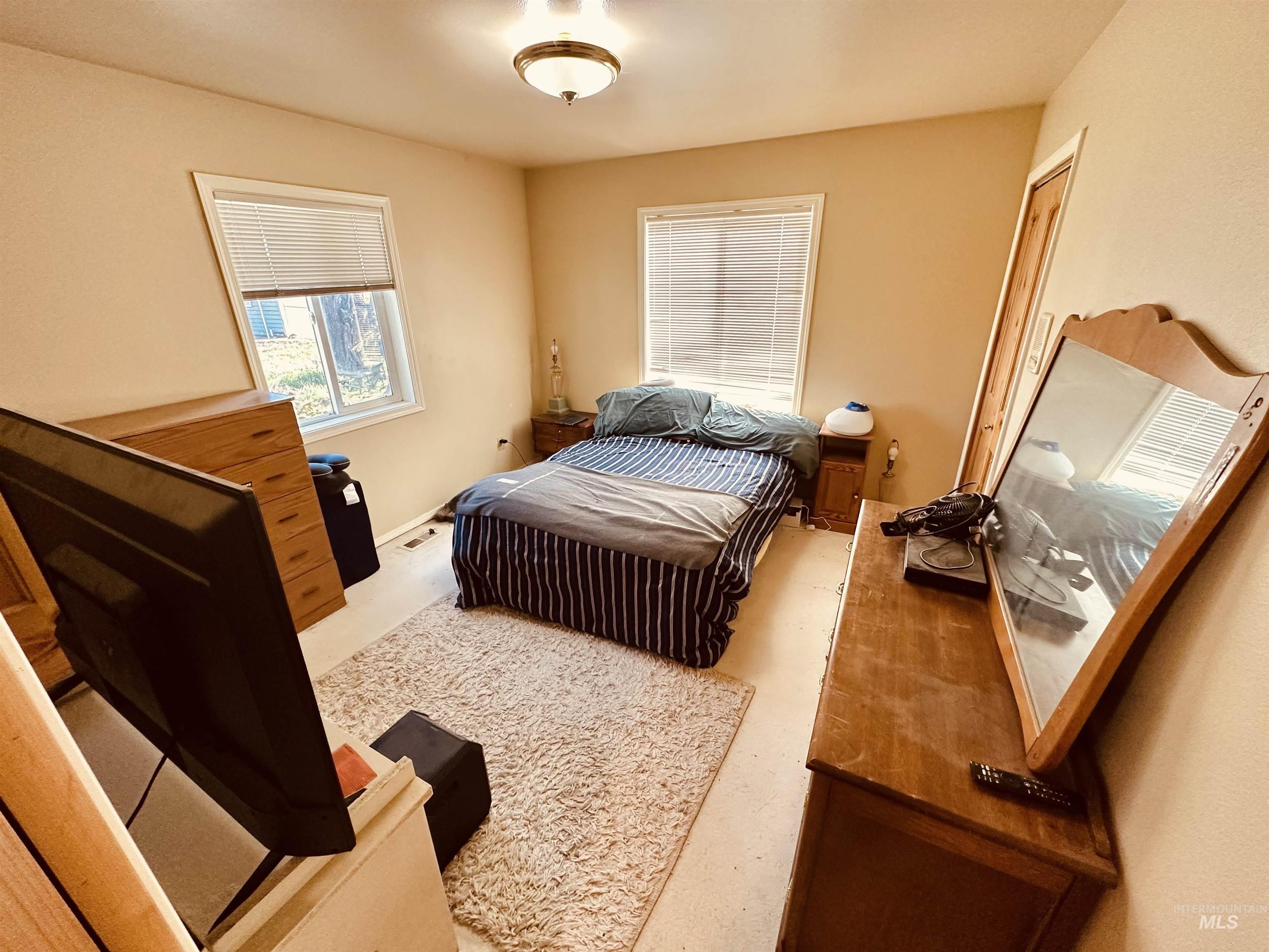 1049 Grand Ave, Nyssa, Oregon 97913, 5 Bedrooms, 3 Bathrooms, Residential For Sale, Price $995,000, 98983921