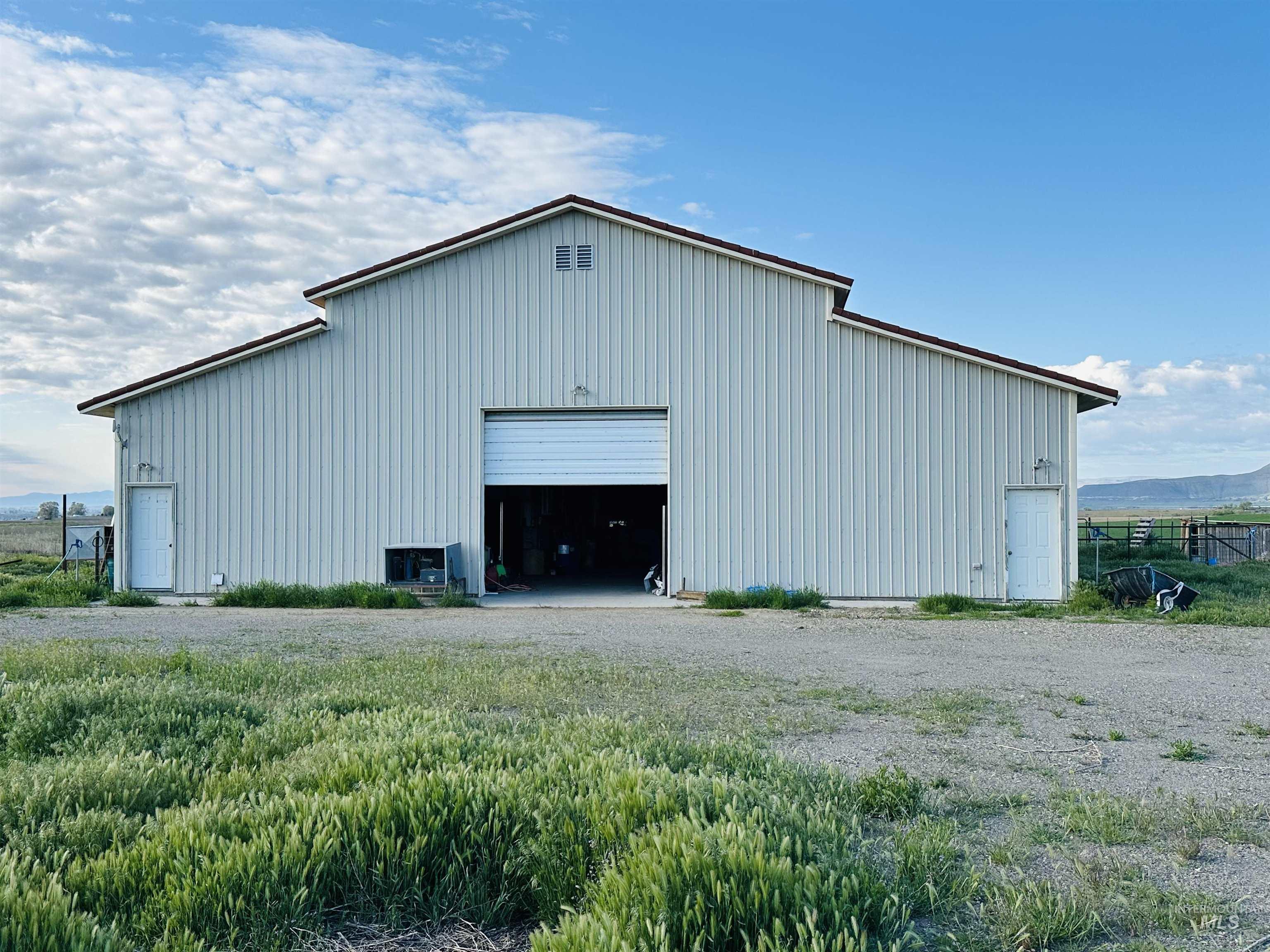 1049 Grand Ave, Nyssa, Oregon 97913, 5 Bedrooms, 3 Bathrooms, Residential For Sale, Price $995,000, 98983921