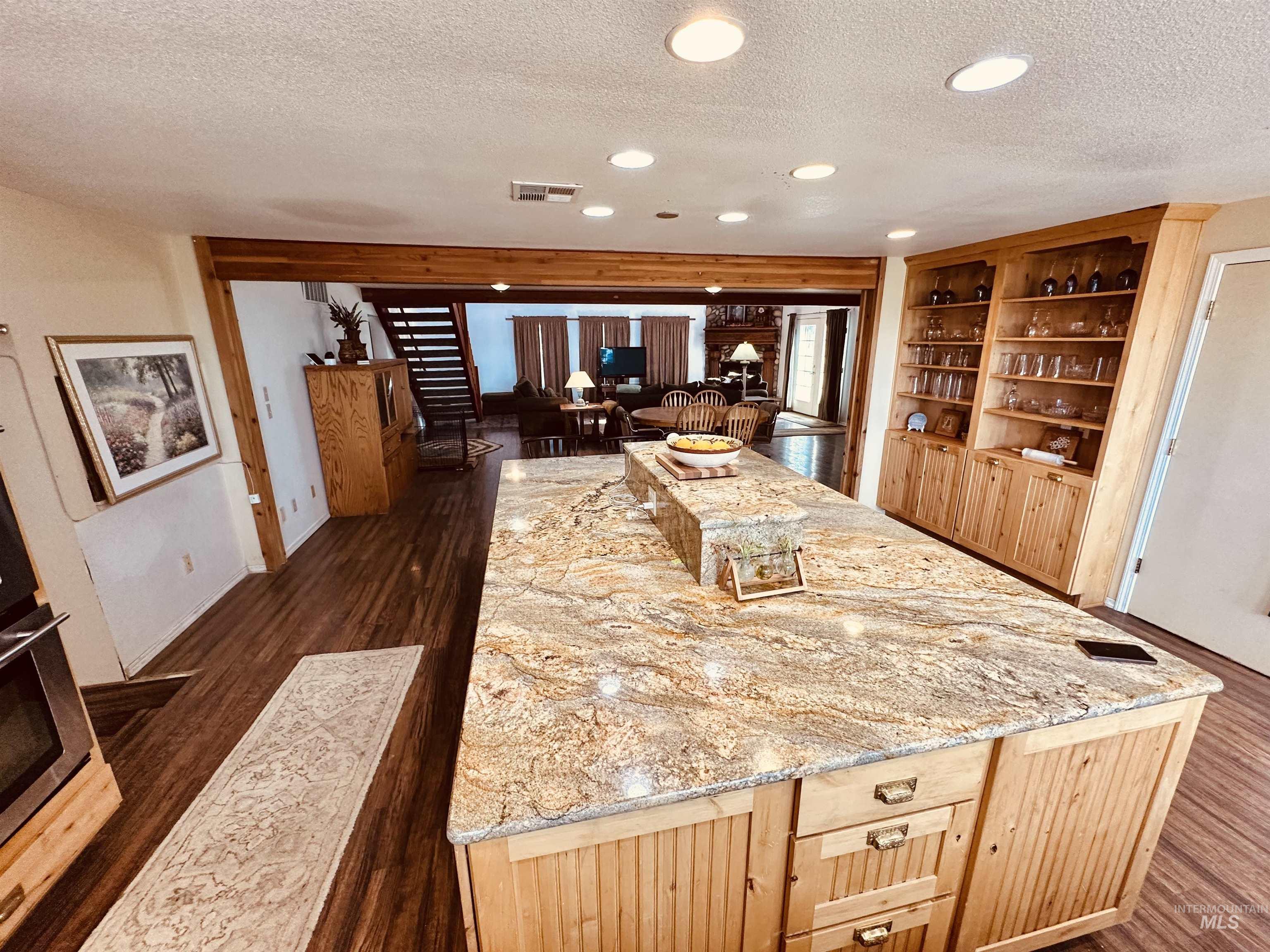 1049 Grand Ave, Nyssa, Oregon 97913, 5 Bedrooms, 3 Bathrooms, Residential For Sale, Price $995,000, 98983921