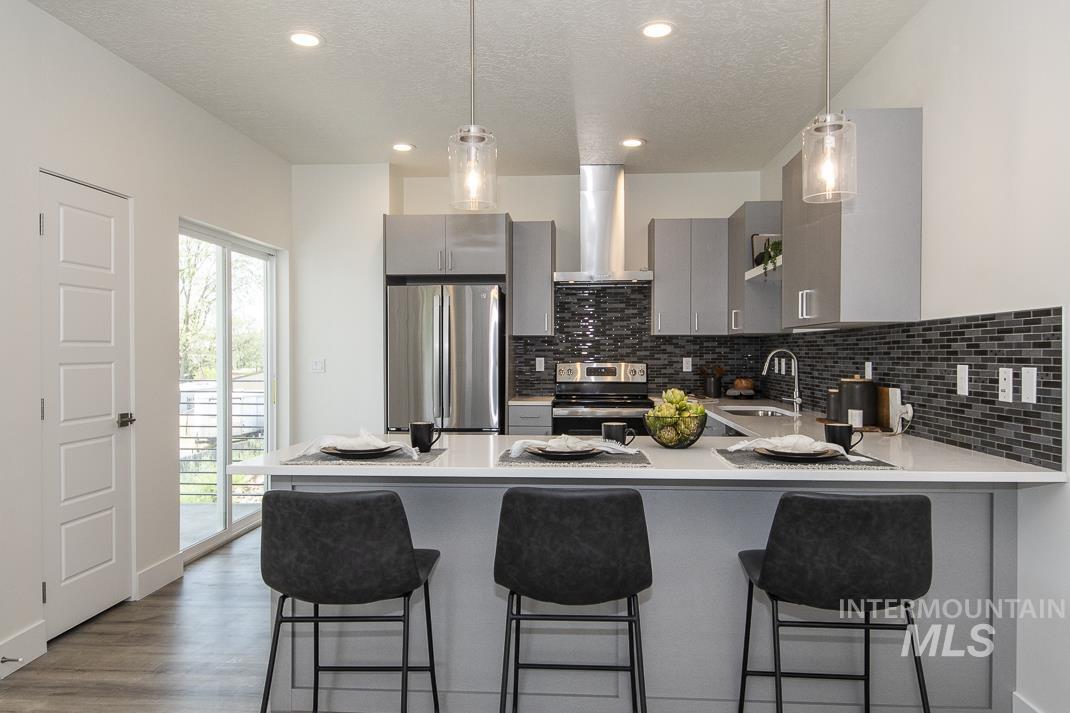 508 & 516 E Violets Cove, Garden City, Idaho 83714, 4 Bedrooms, 3.5 Bathrooms, Residential Income For Sale, Price $1,249,794,MLS 98983922