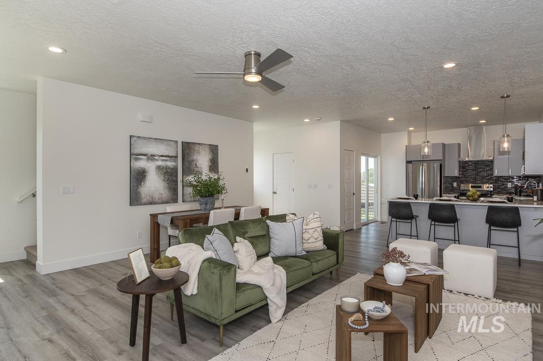 508 & 516 E Violets Cove, Garden City, Idaho 83714, 4 Bedrooms, 3.5 Bathrooms, Residential Income For Sale, Price $1,249,794,MLS 98983922