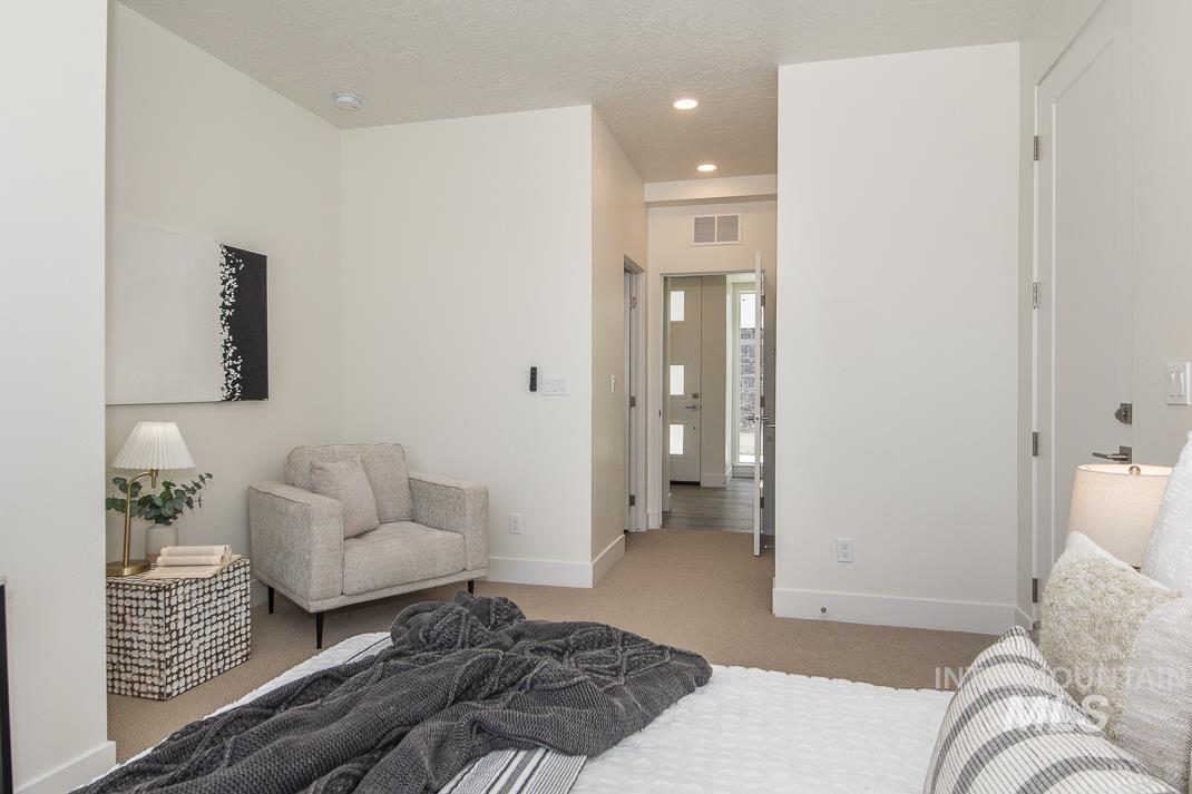 508 & 516 E Violets Cove, Garden City, Idaho 83714, 4 Bedrooms, 3.5 Bathrooms, Residential Income For Sale, Price $1,249,794,MLS 98983922