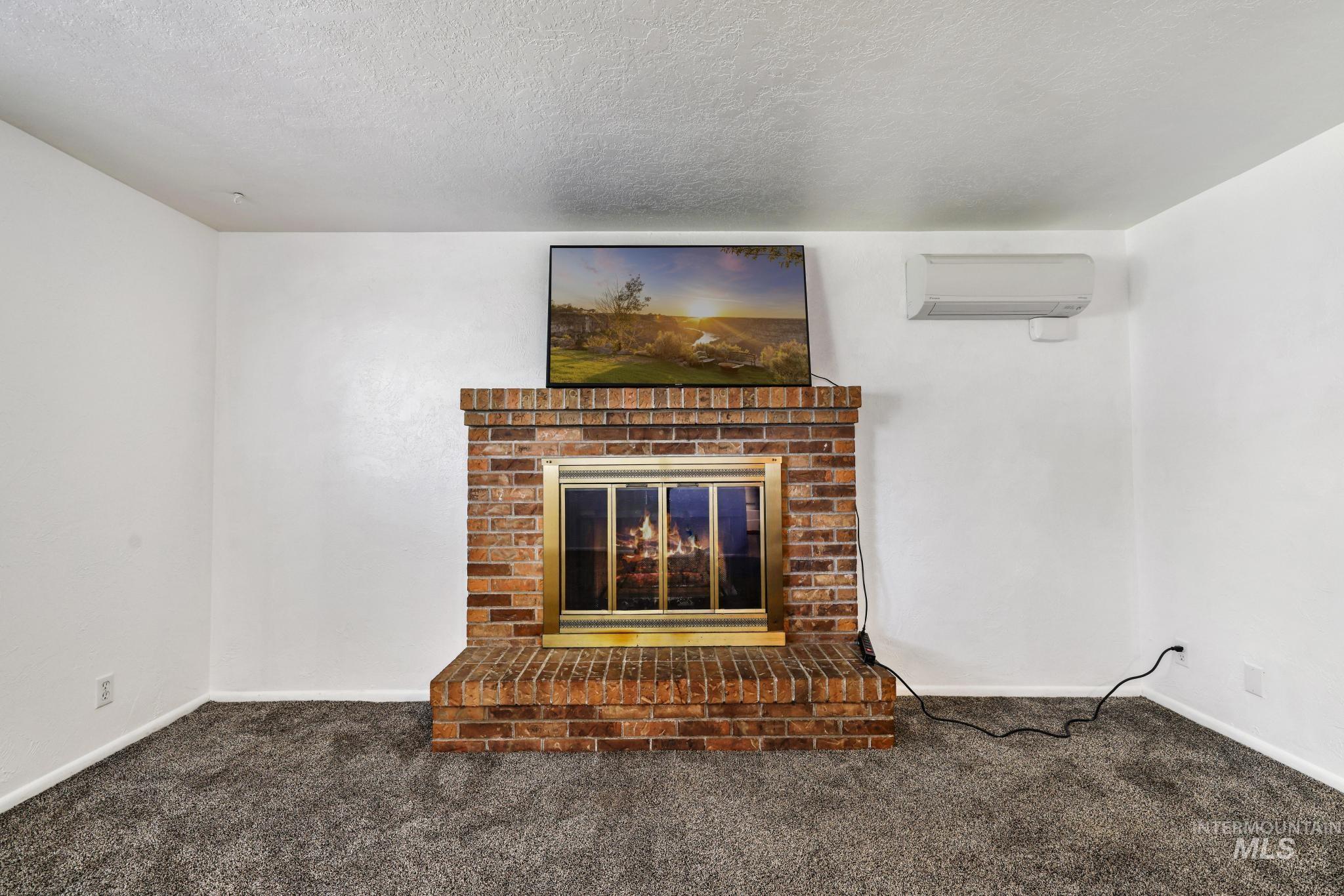 825 Westwind Dr, Twin Falls, Idaho 83301, 4 Bedrooms, 2 Bathrooms, Residential For Sale, Price $365,000, 98983924