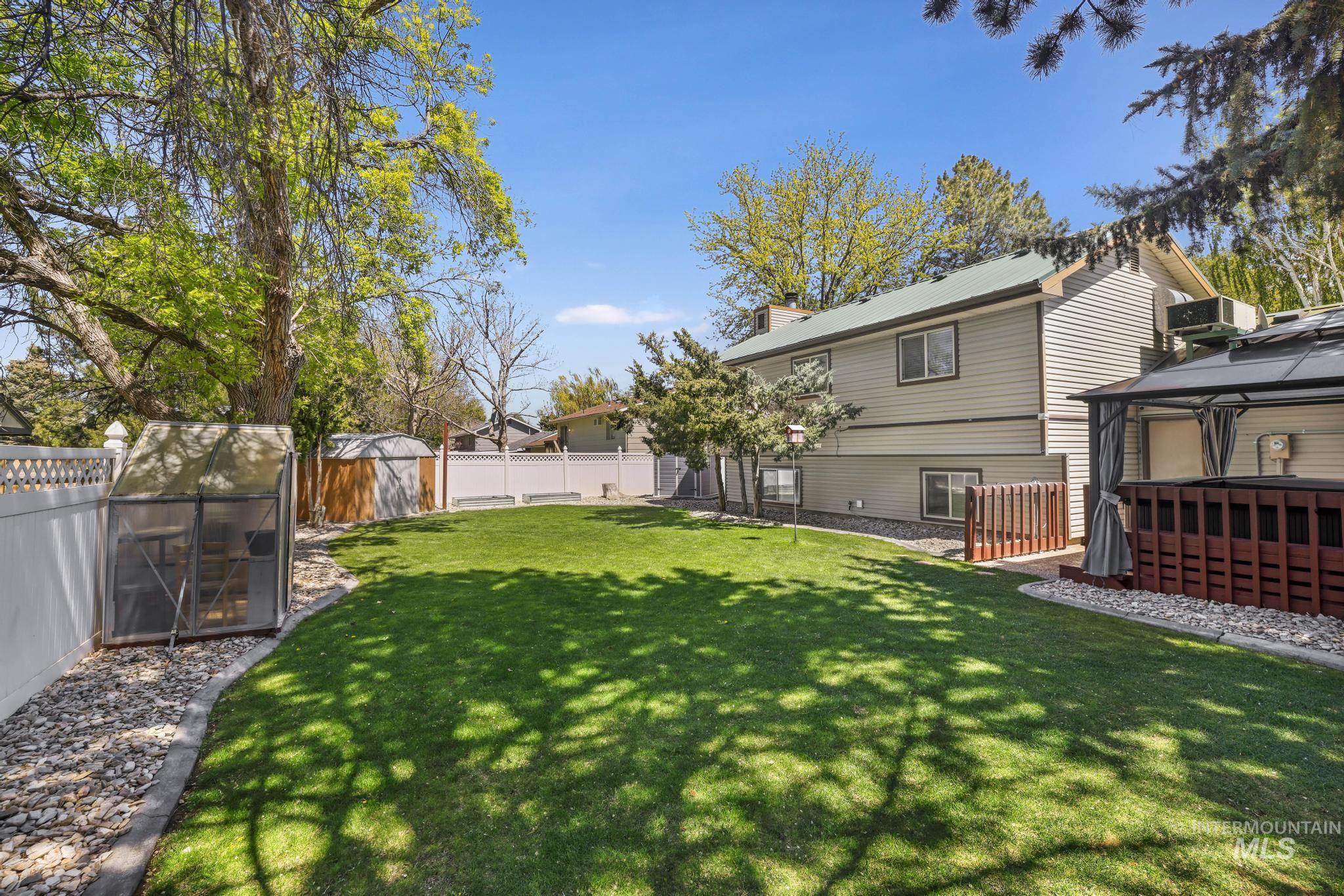 825 Westwind Dr, Twin Falls, Idaho 83301, 4 Bedrooms, 2 Bathrooms, Residential For Sale, Price $365,000, 98983924