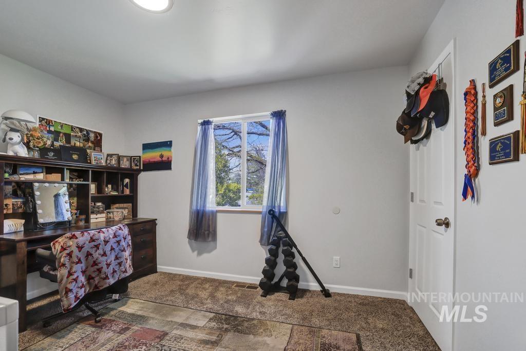 525 Michigan St, Gooding, Idaho 83330, 3 Bedrooms, 2 Bathrooms, Residential For Sale, Price $315,000, 98983925