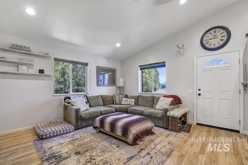 525 Michigan St, Gooding, Idaho 83330, 3 Bedrooms, 2 Bathrooms, Residential For Sale, Price $315,000, 98983925