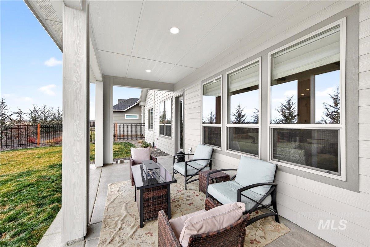 1911 N Willowick Ave, Eagle, Idaho 83616, 4 Bedrooms, 3 Bathrooms, Residential For Sale, Price $824,999,MLS 98983927