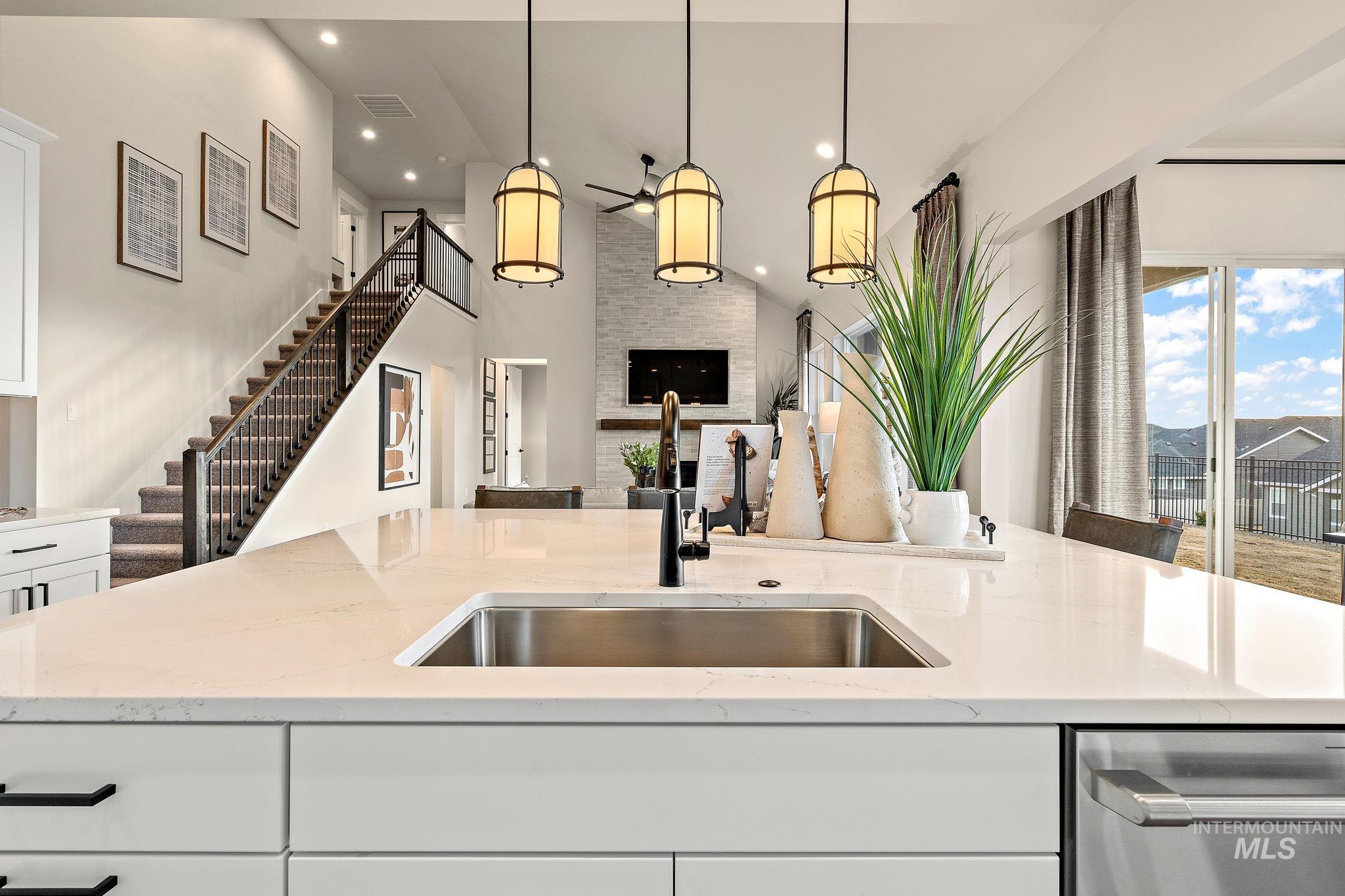 2375 N Mountain Vista Ave, Star, Idaho 83669, 4 Bedrooms, 3.5 Bathrooms, Residential For Sale, Price $799,990, 98983928