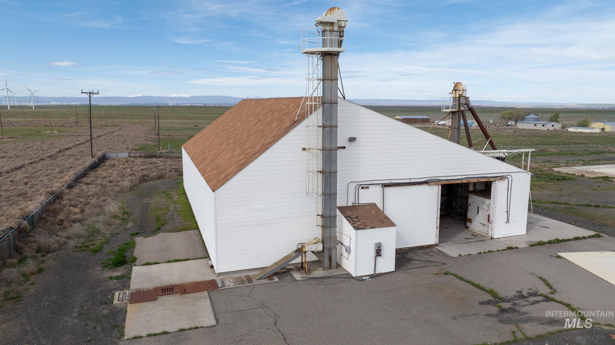 5375 N 300 E, Hagerman, Idaho 83332, Land For Sale, Price $395,000,MLS 98983929