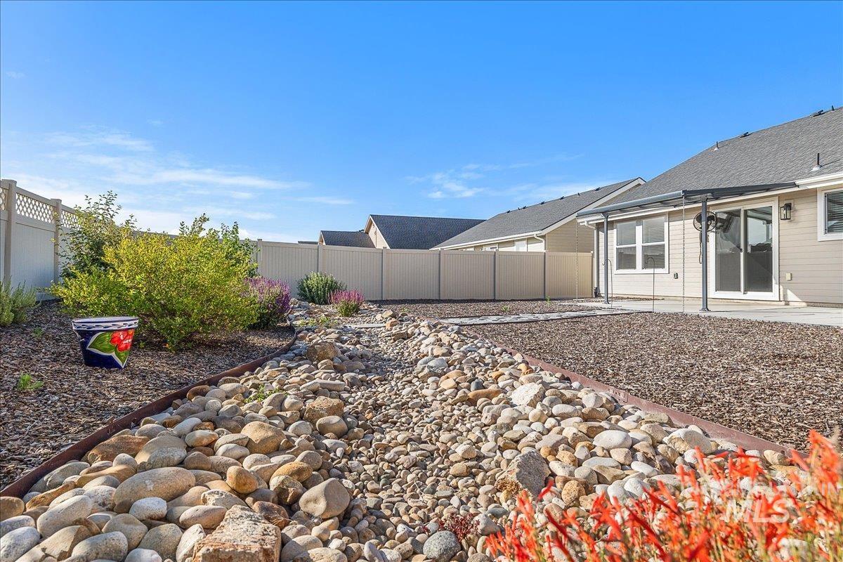 10288 Longtail Dr., Nampa, Idaho 83687, 3 Bedrooms, 2 Bathrooms, Residential For Sale, Price $445,000, 98983930