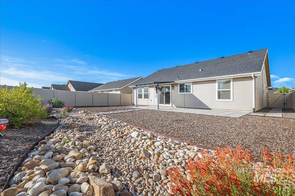 10288 Longtail Dr., Nampa, Idaho 83687, 3 Bedrooms, 2 Bathrooms, Residential For Sale, Price $425,000, 98983930