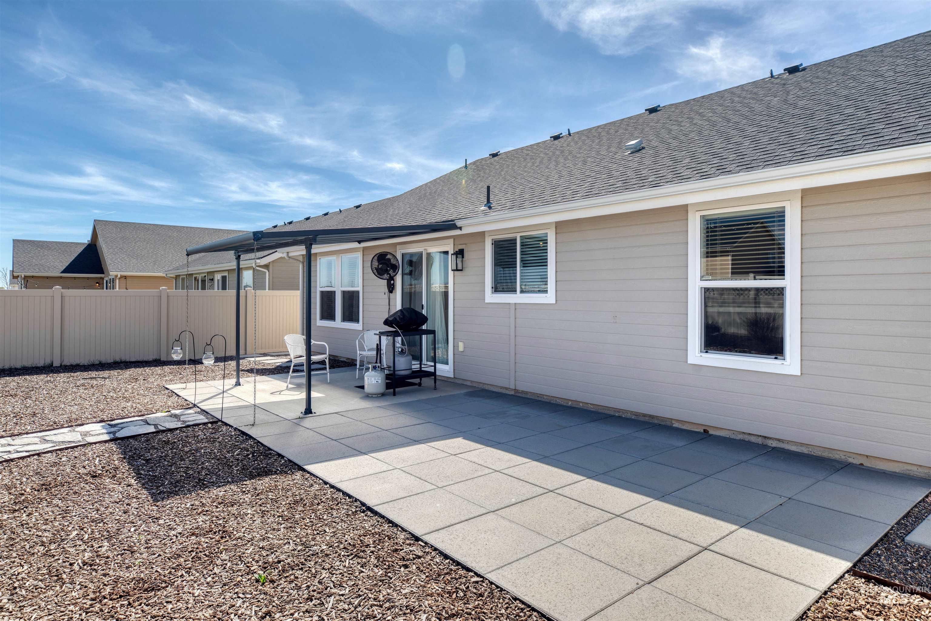 10288 Longtail Dr., Nampa, Idaho 83687, 3 Bedrooms, 2 Bathrooms, Residential For Sale, Price $475,000, 98983930