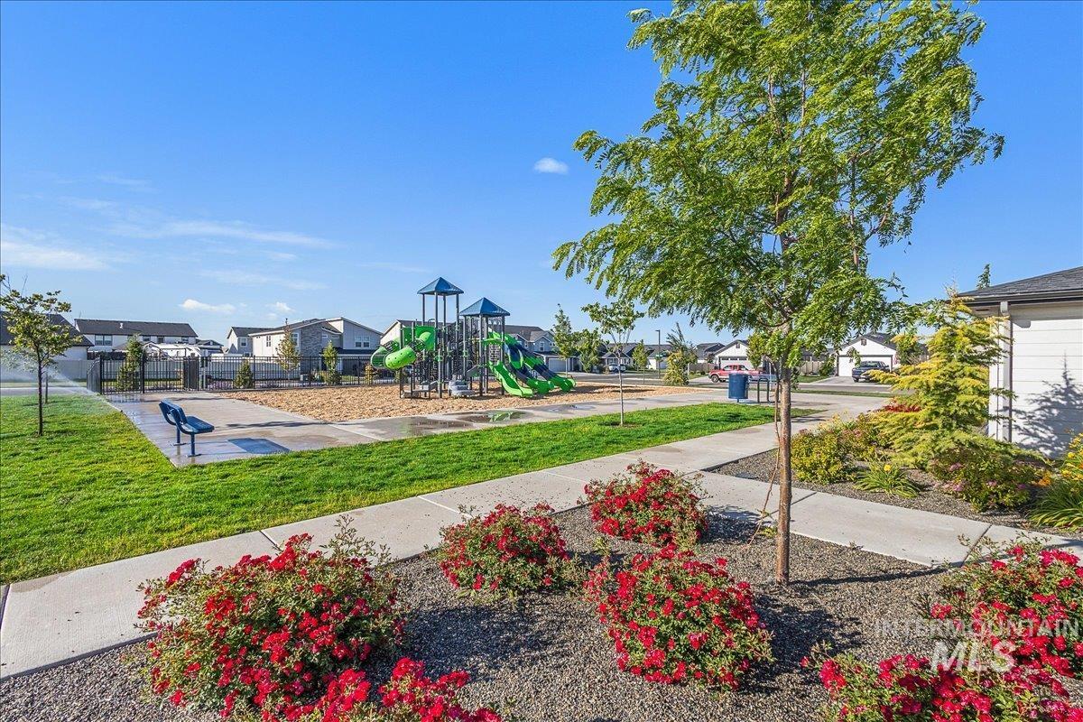 10288 Longtail Dr., Nampa, Idaho 83687, 3 Bedrooms, 2 Bathrooms, Residential For Sale, Price $425,000, 98983930