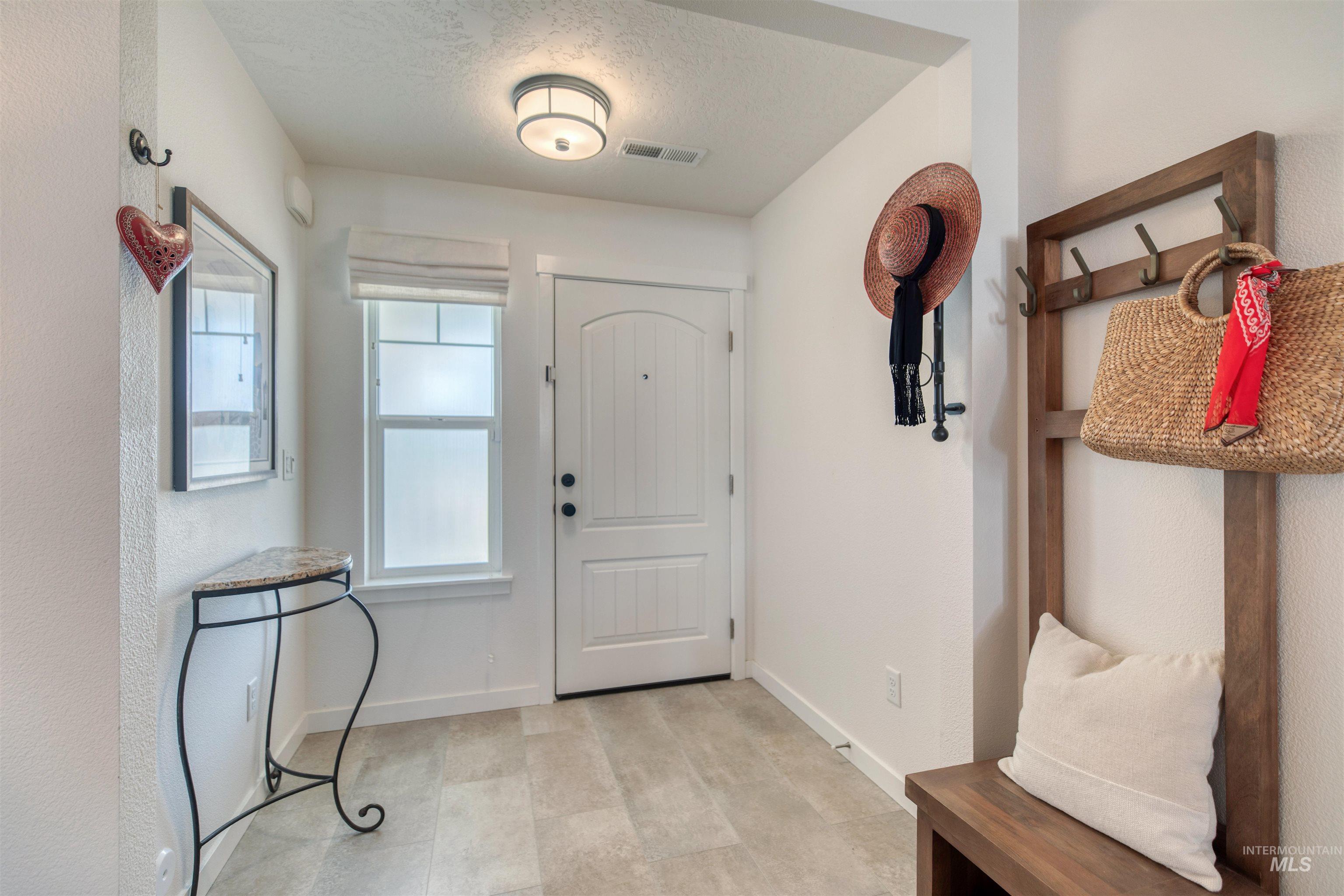 10288 Longtail Dr., Nampa, Idaho 83687, 3 Bedrooms, 2 Bathrooms, Residential For Sale, Price $425,000, 98983930