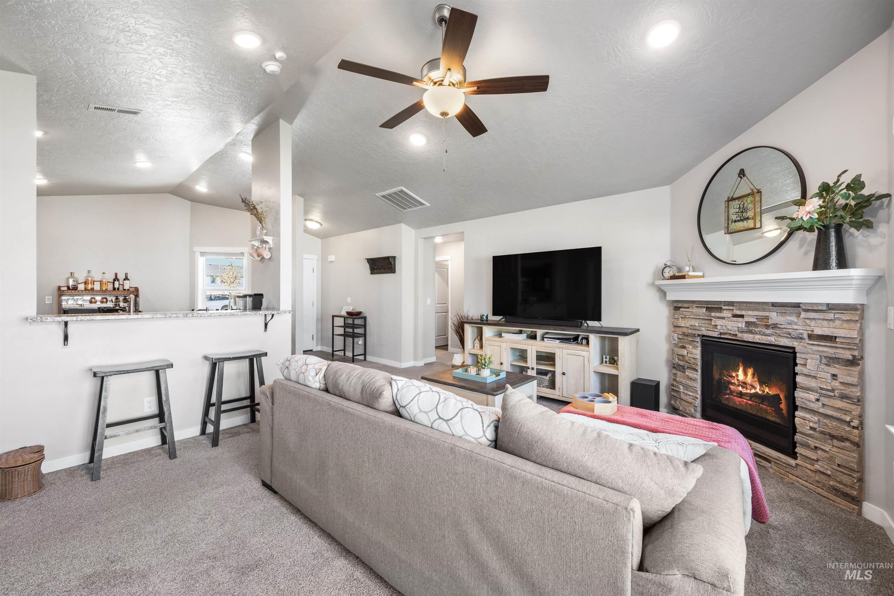 12344 Shadow River St, Caldwell, Idaho 83607, 3 Bedrooms, 2 Bathrooms, Residential For Sale, Price $375,500, 98983932