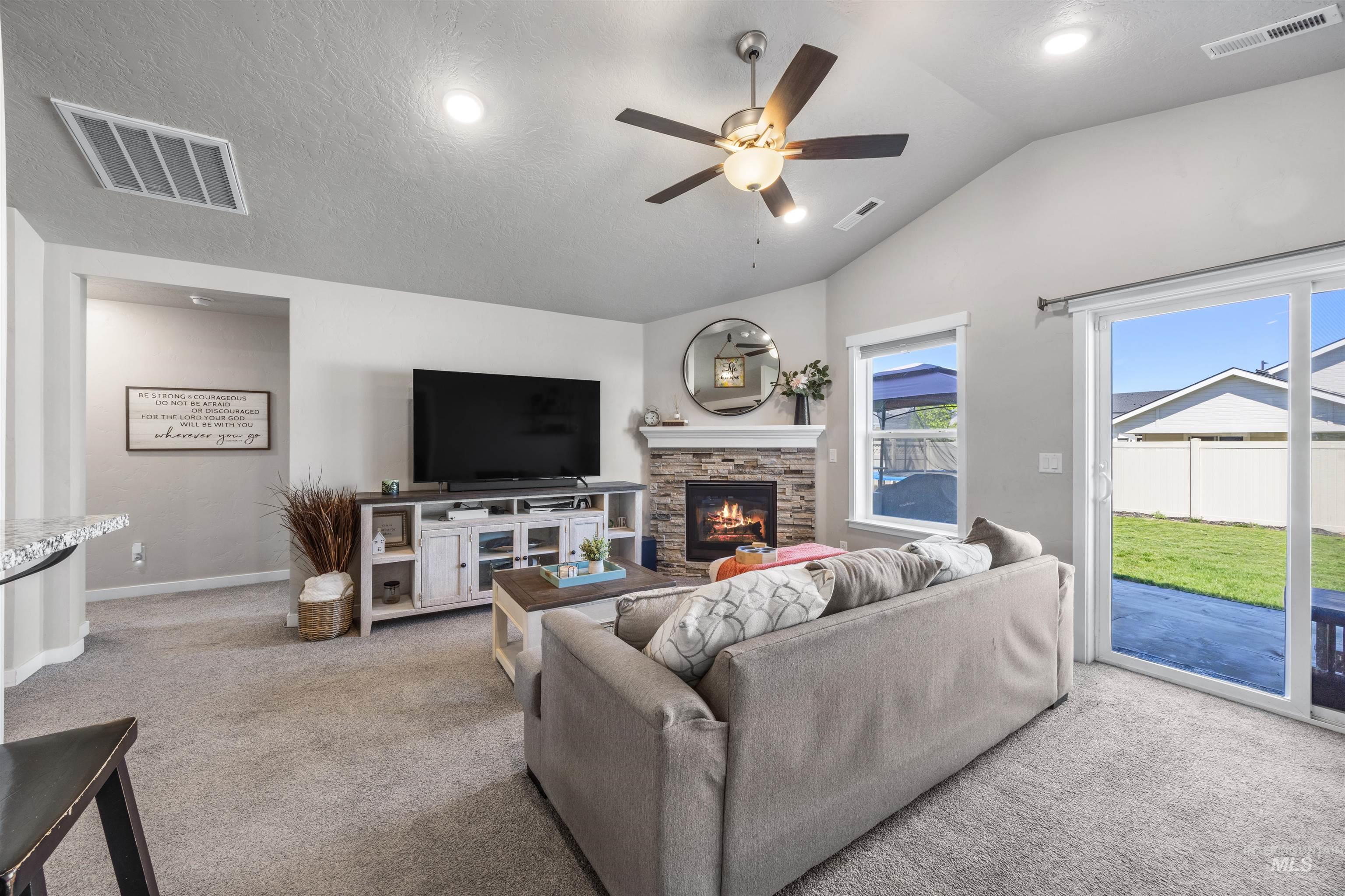 12344 Shadow River St, Caldwell, Idaho 83607, 3 Bedrooms, 2 Bathrooms, Residential For Sale, Price $375,500, 98983932