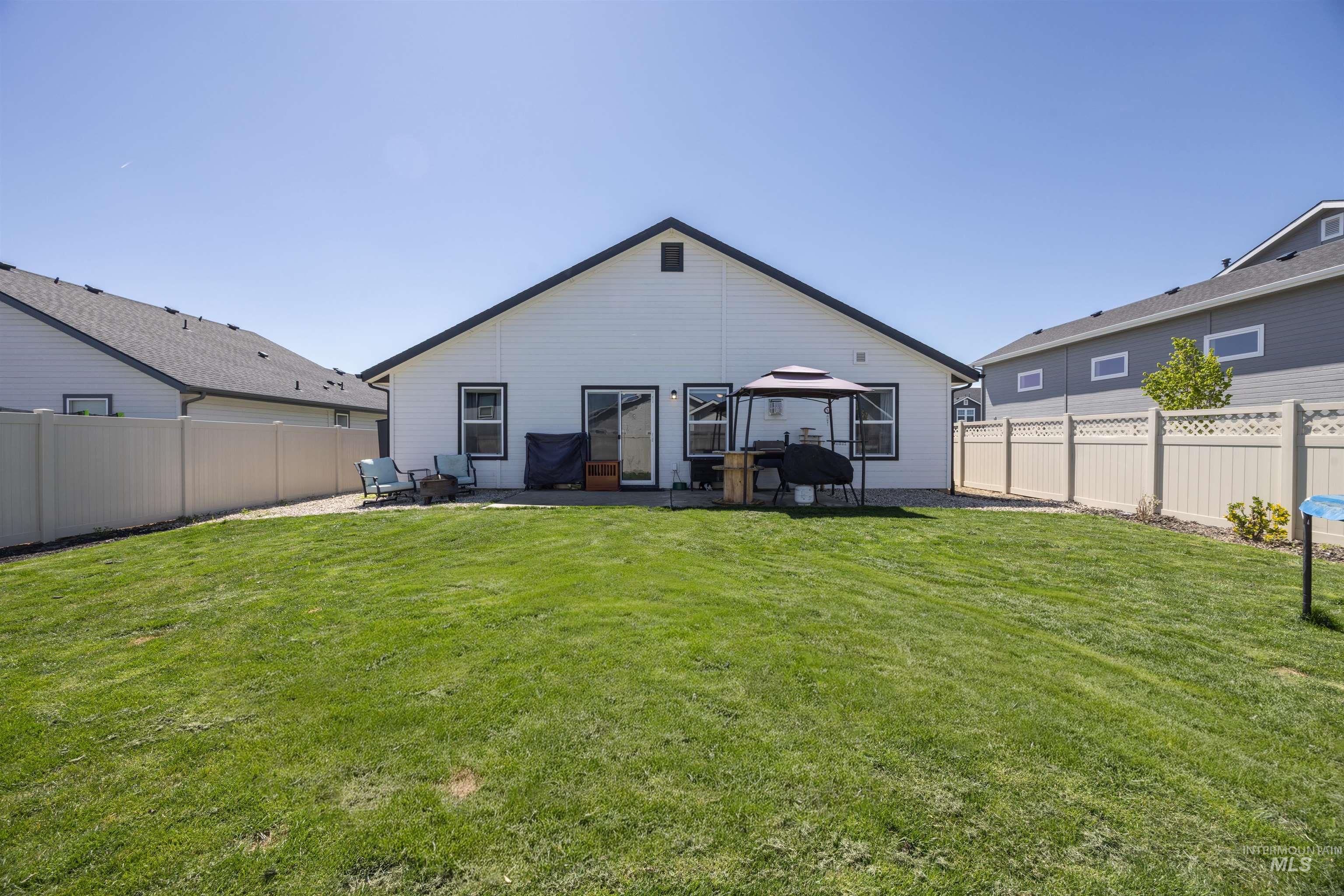 12344 Shadow River St, Caldwell, Idaho 83607, 3 Bedrooms, 2 Bathrooms, Residential For Sale, Price $375,500, 98983932