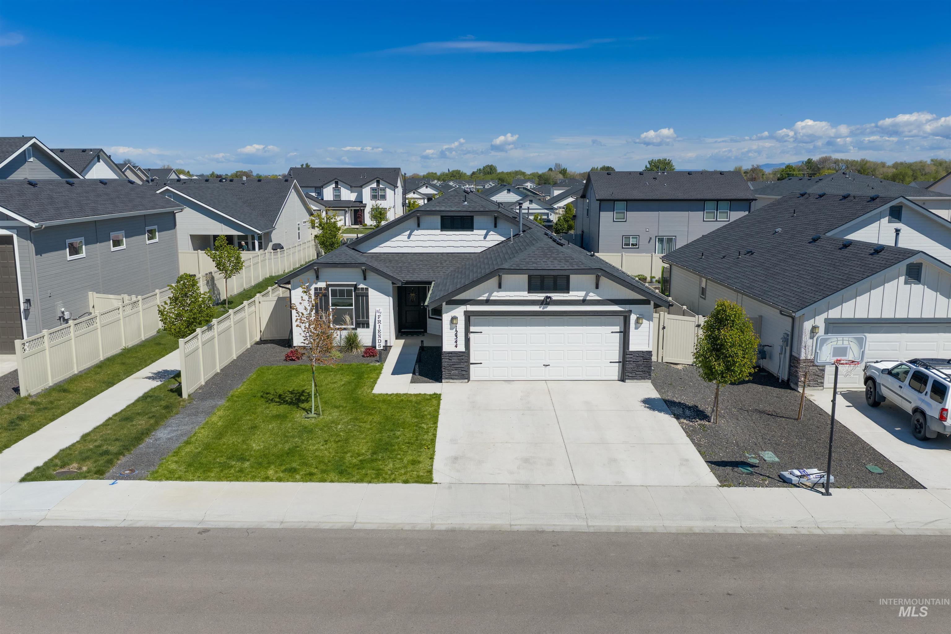 12344 Shadow River St, Caldwell, Idaho 83607, 3 Bedrooms, 2 Bathrooms, Residential For Sale, Price $375,500, 98983932