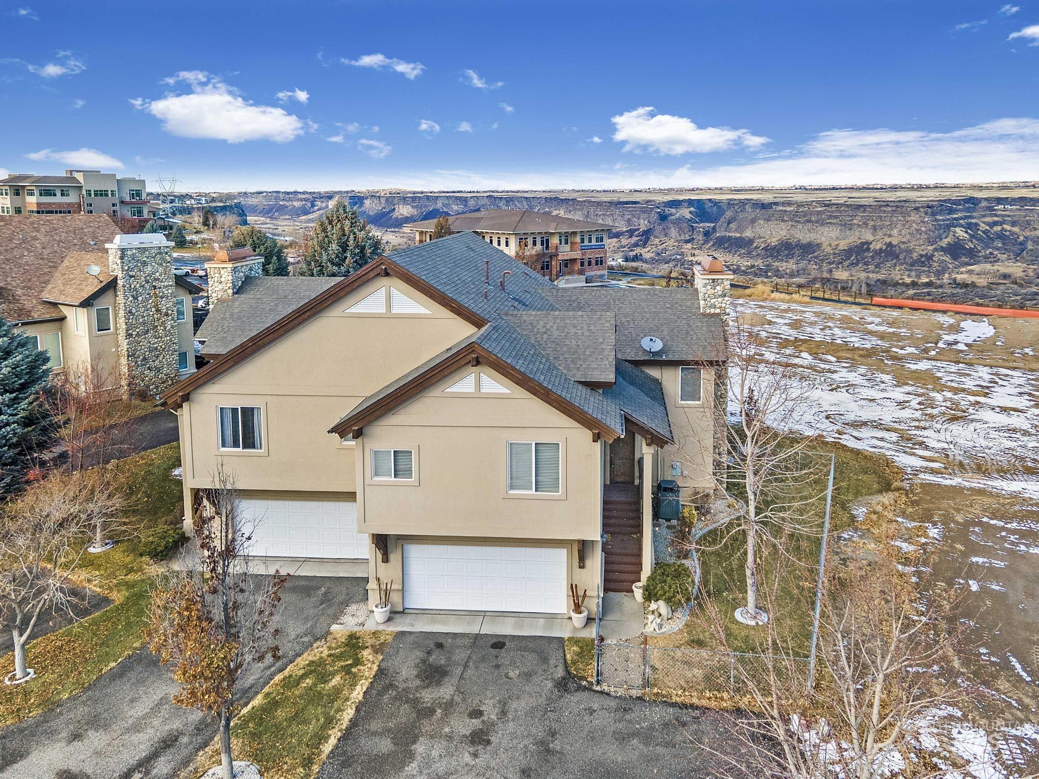 286 River Vista Pl, Twin Falls, Idaho 83301, 3 Bedrooms, 3.5 Bathrooms, Residential Income For Sale, Price $519,900,MLS 98983933