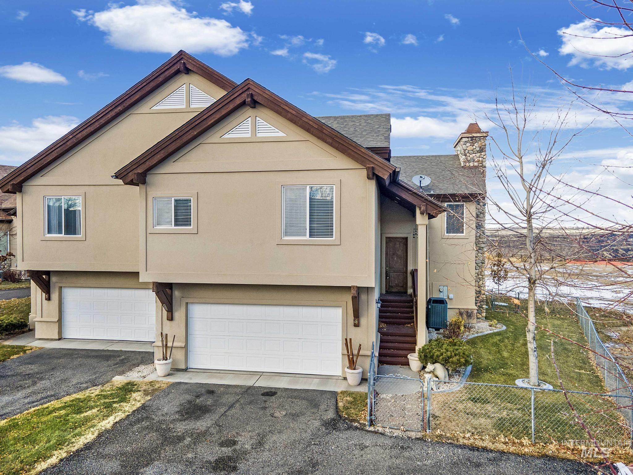 286 River Vista Pl, Twin Falls, Idaho 83301, 3 Bedrooms, 3.5 Bathrooms, Residential Income For Sale, Price $519,900,MLS 98983933