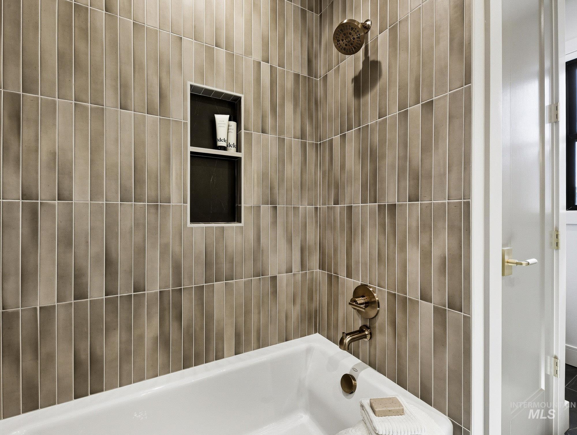 11332 W Lahinch ln, Kuna, Idaho 83634, 4 Bedrooms, 2.5 Bathrooms, Residential For Sale, Price $1,120,000, 98983934