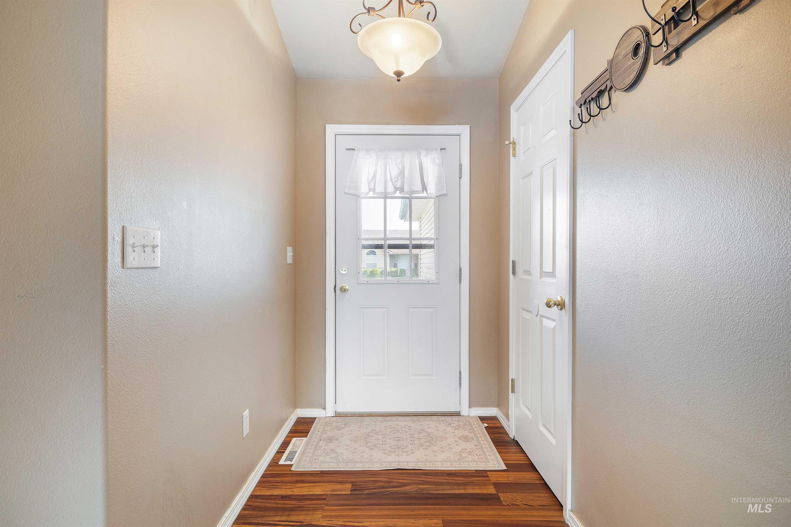 2548 Ironwood Ave, Twin Falls, Idaho 83301, 3 Bedrooms, 2 Bathrooms, Residential For Sale, Price $369,900, 98983935