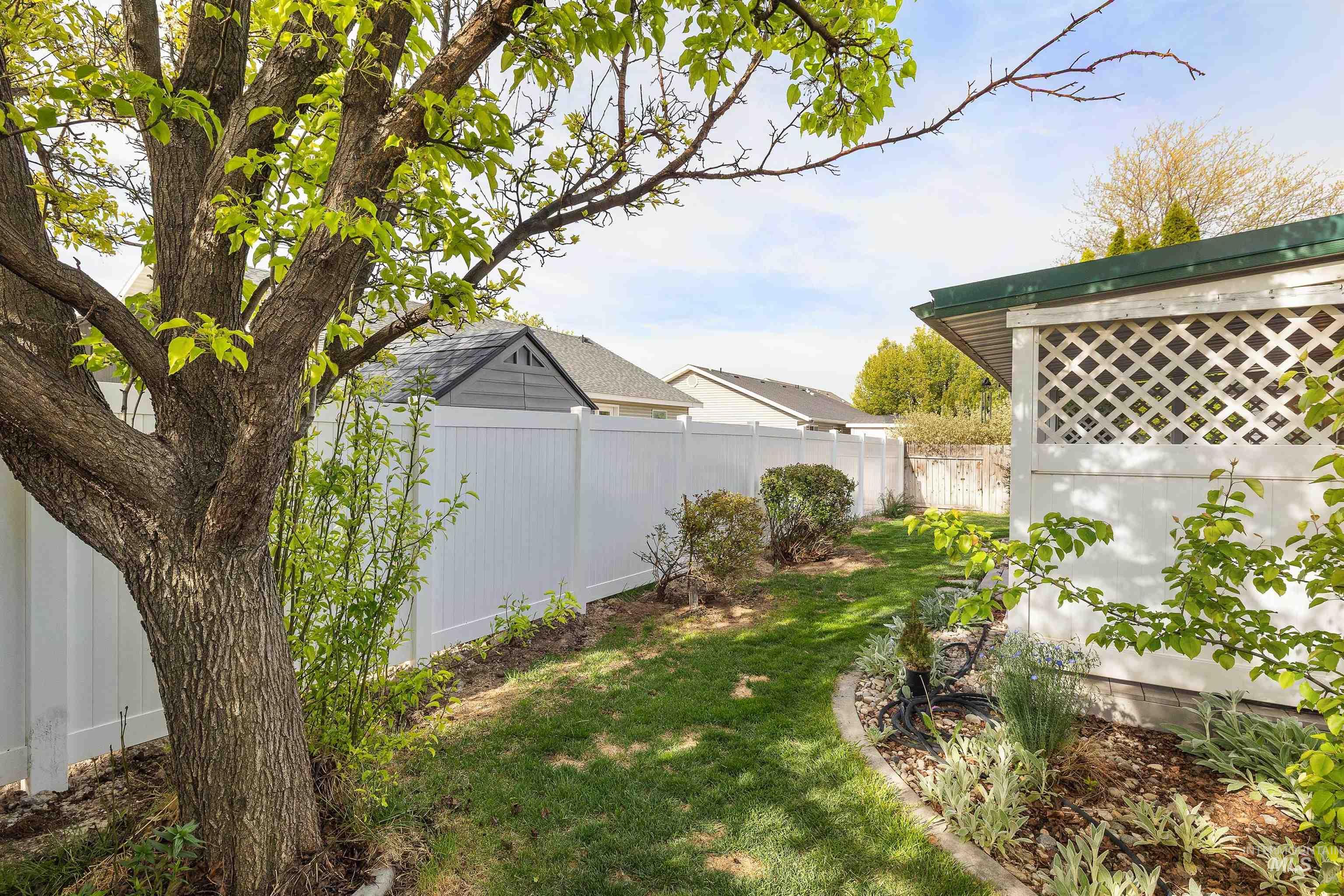 2548 Ironwood Ave, Twin Falls, Idaho 83301, 3 Bedrooms, 2 Bathrooms, Residential For Sale, Price $369,900, 98983935