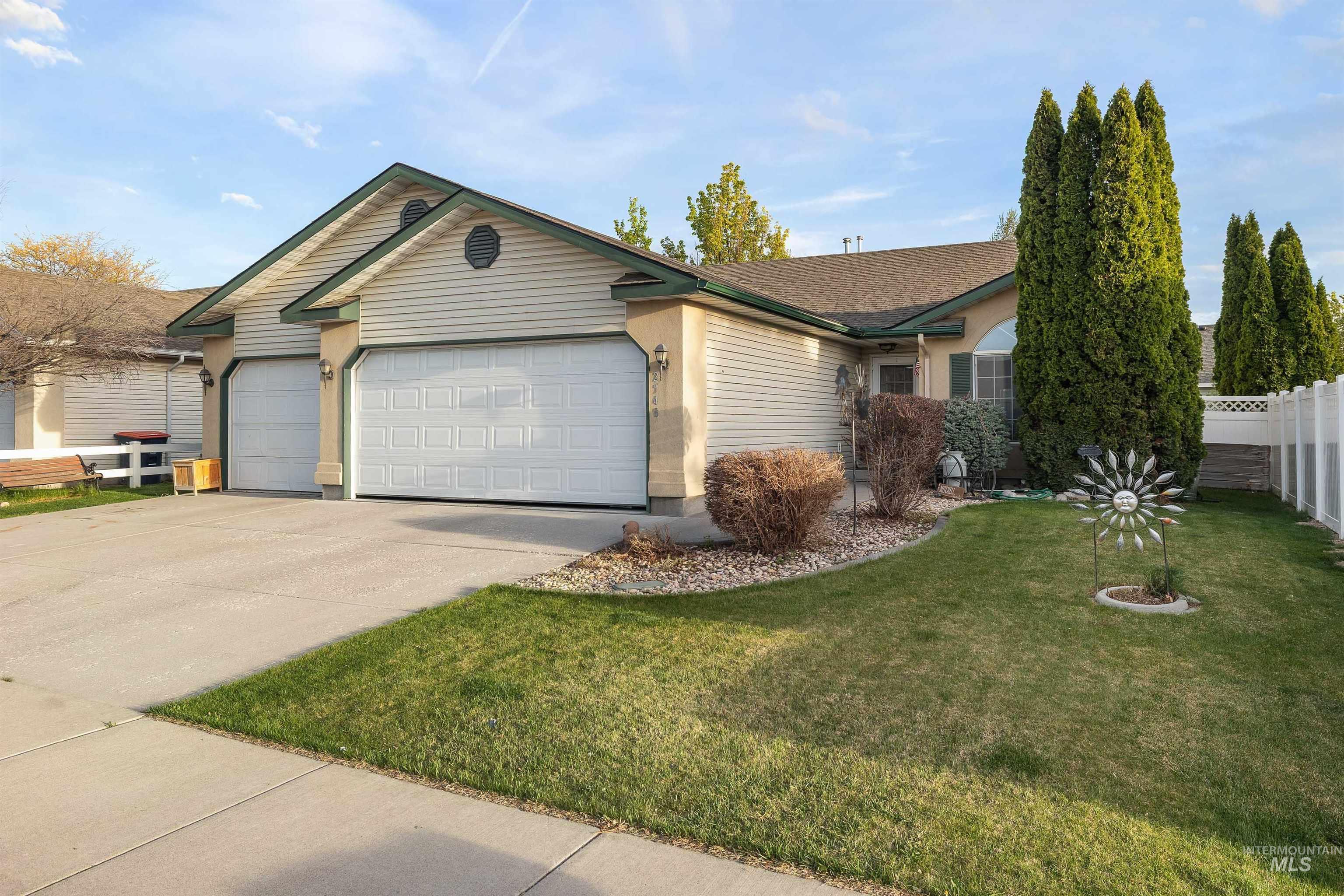 2548 Ironwood Ave, Twin Falls, Idaho 83301, 3 Bedrooms, 2 Bathrooms, Residential For Sale, Price $369,900, 98983935